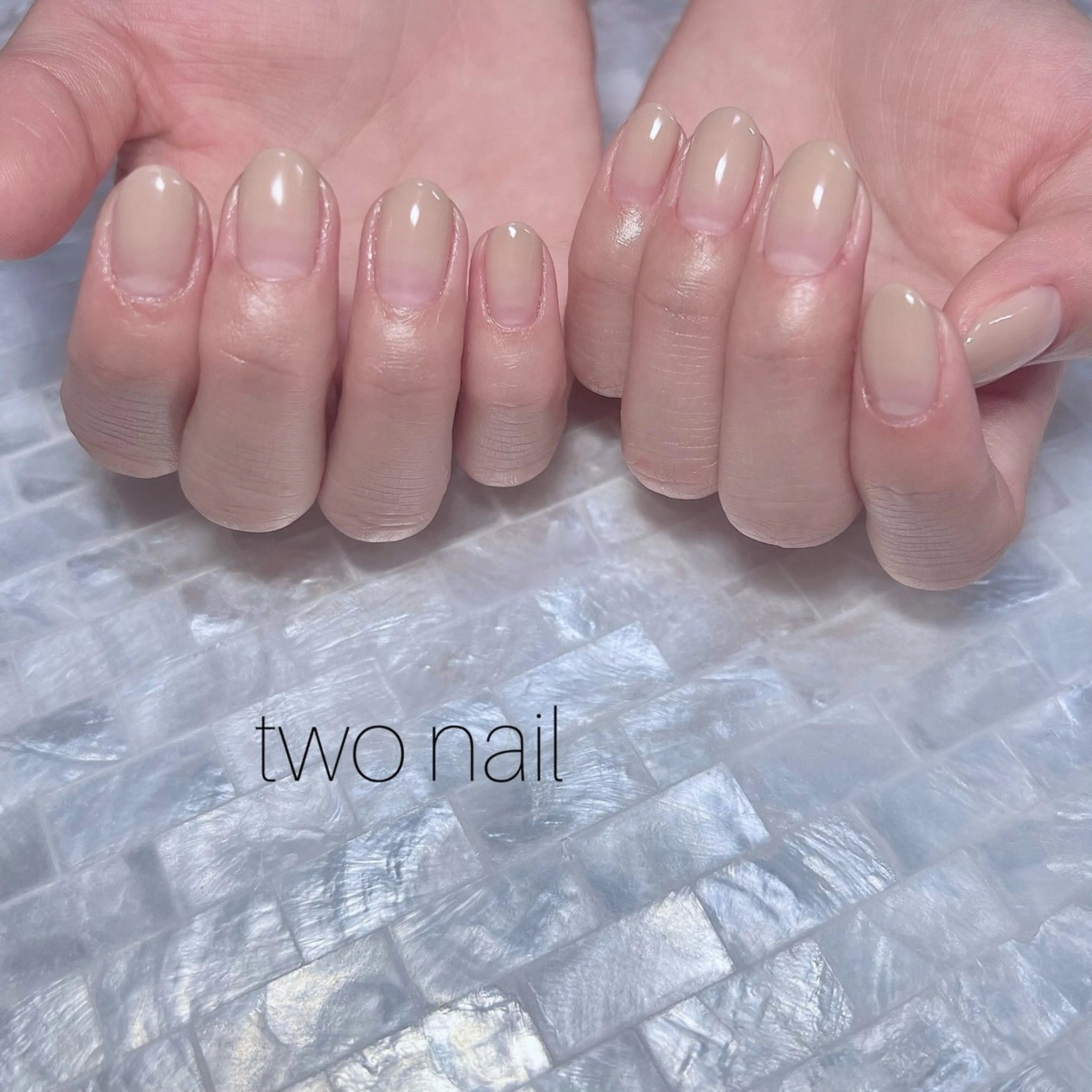 ネイル ネイルチップ ホワイト ハンドネイル two nailのネイルデザイン