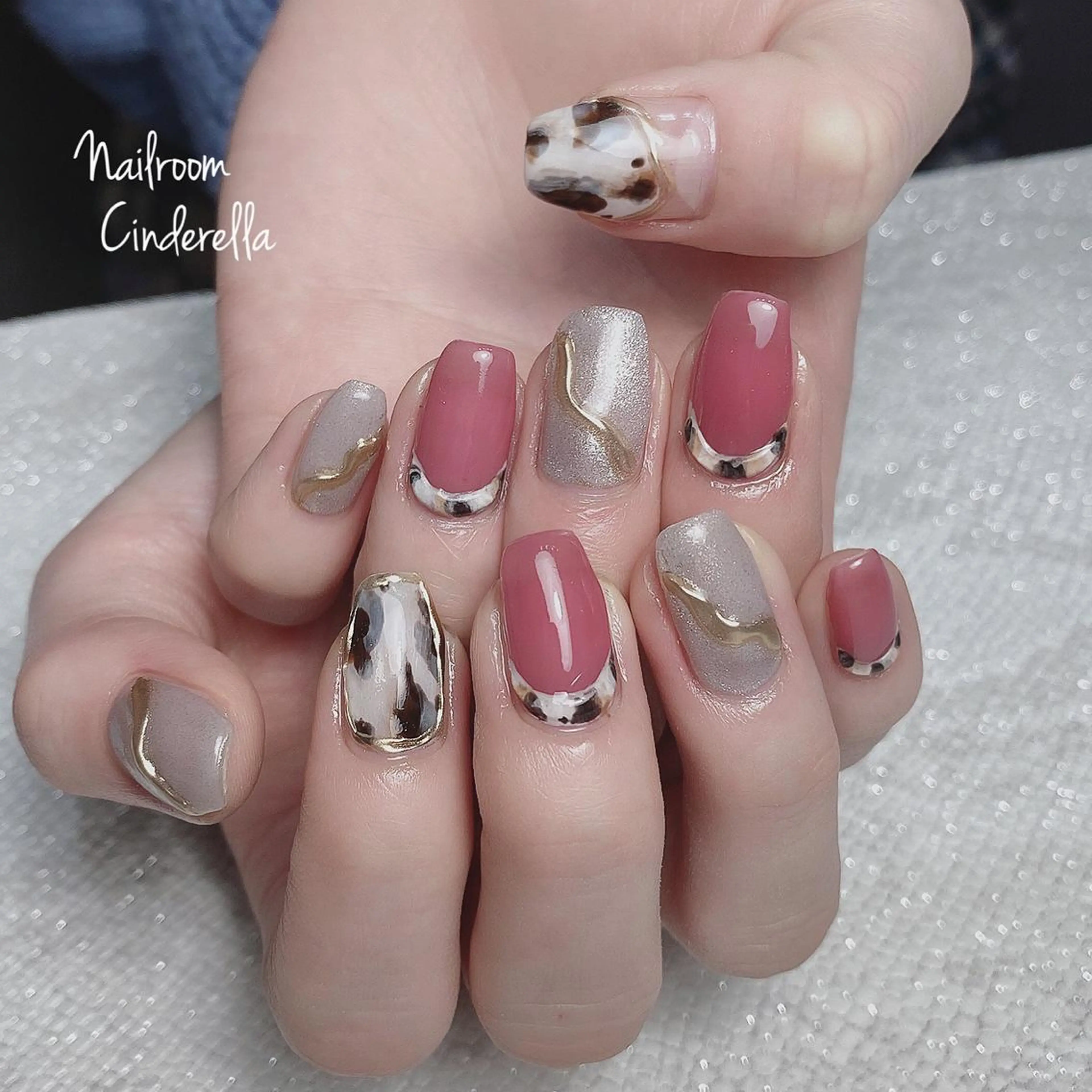ネイル べっ甲ネイル ぷっくりネイル Nailroom. Cinderellaのネイルデザイン