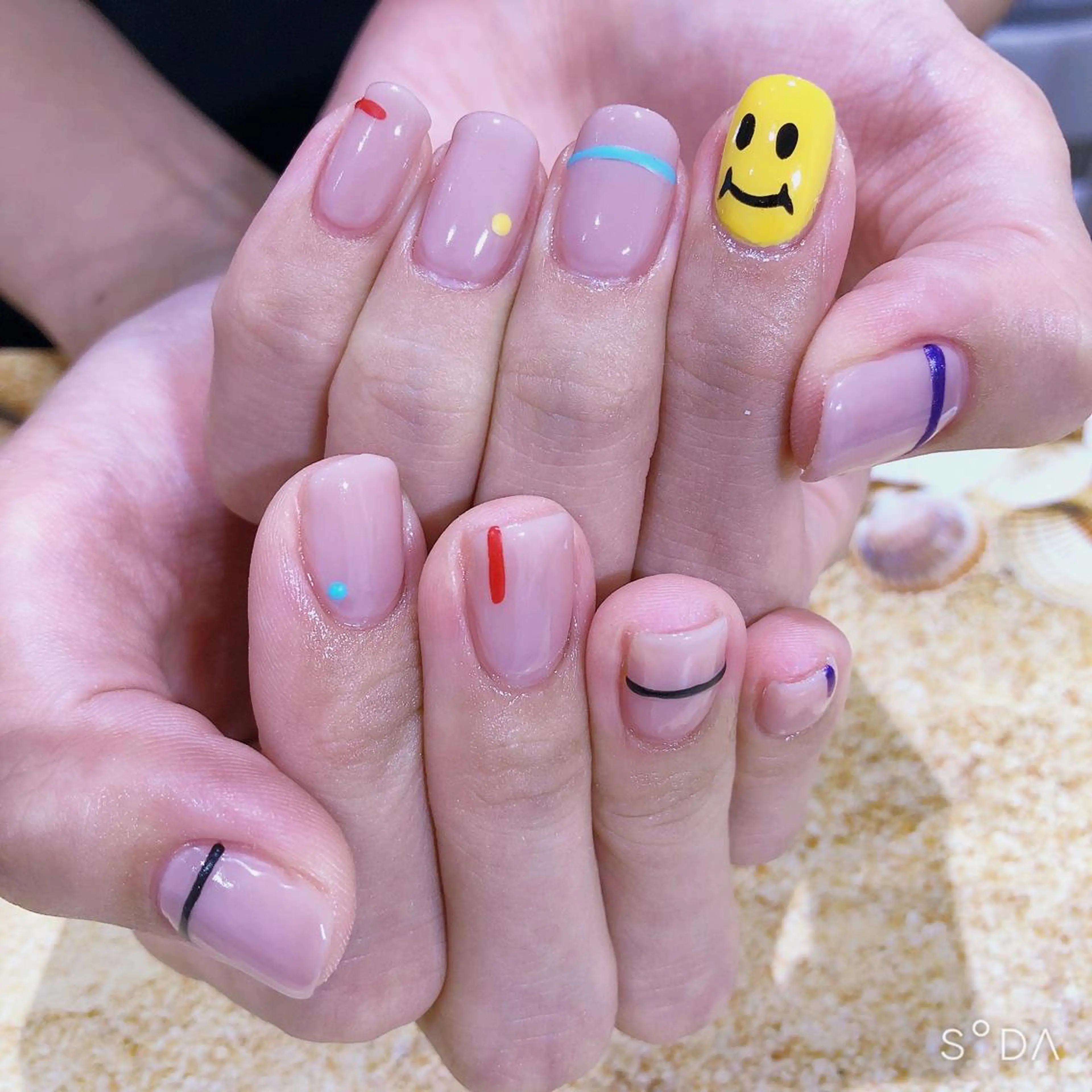 ネイル ハンドネイル 吉野✨ ネイルデザイナー✨のネイルデザイン