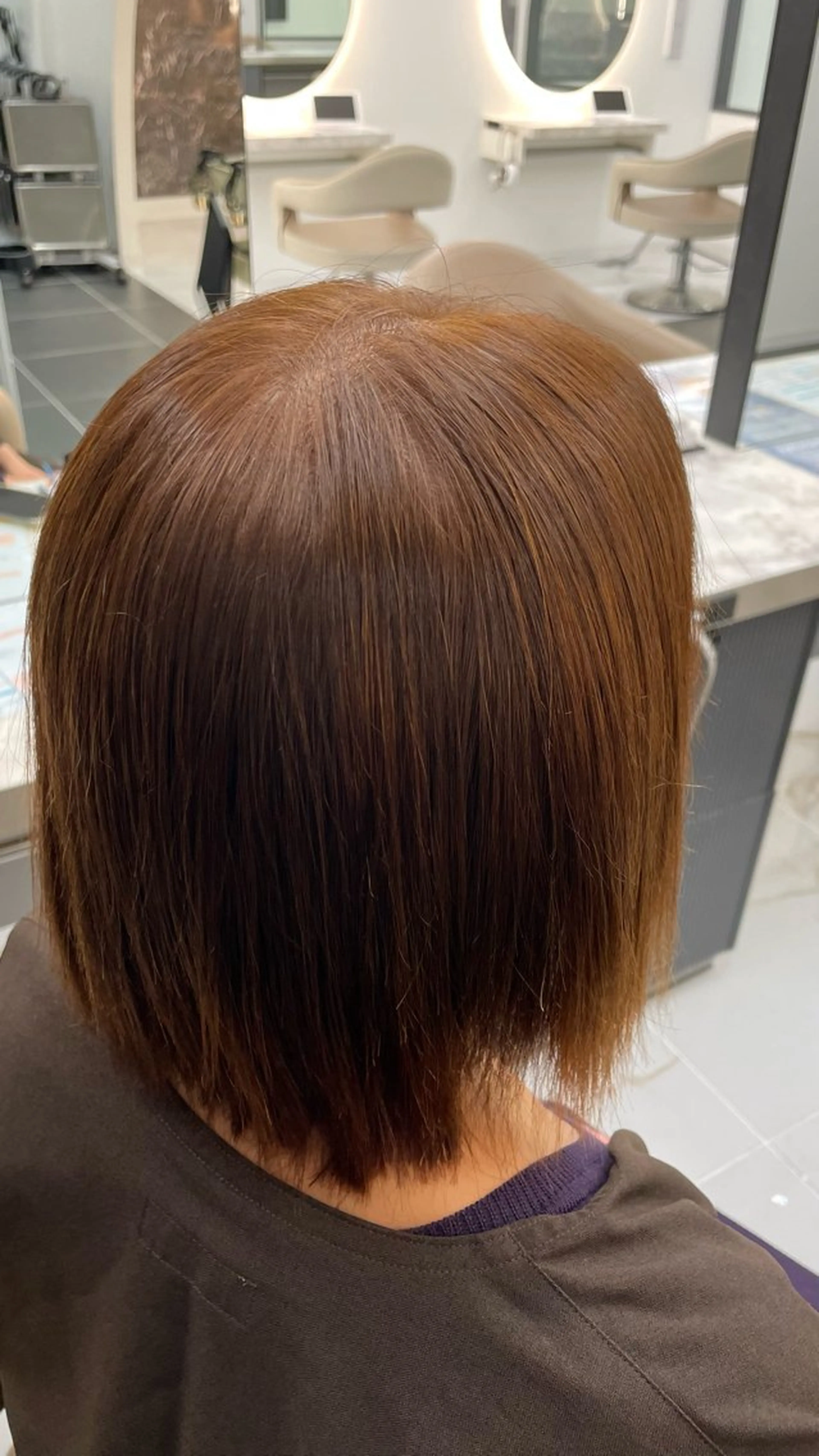 ショート オレンジブラウン せい めいのヘアスタイル