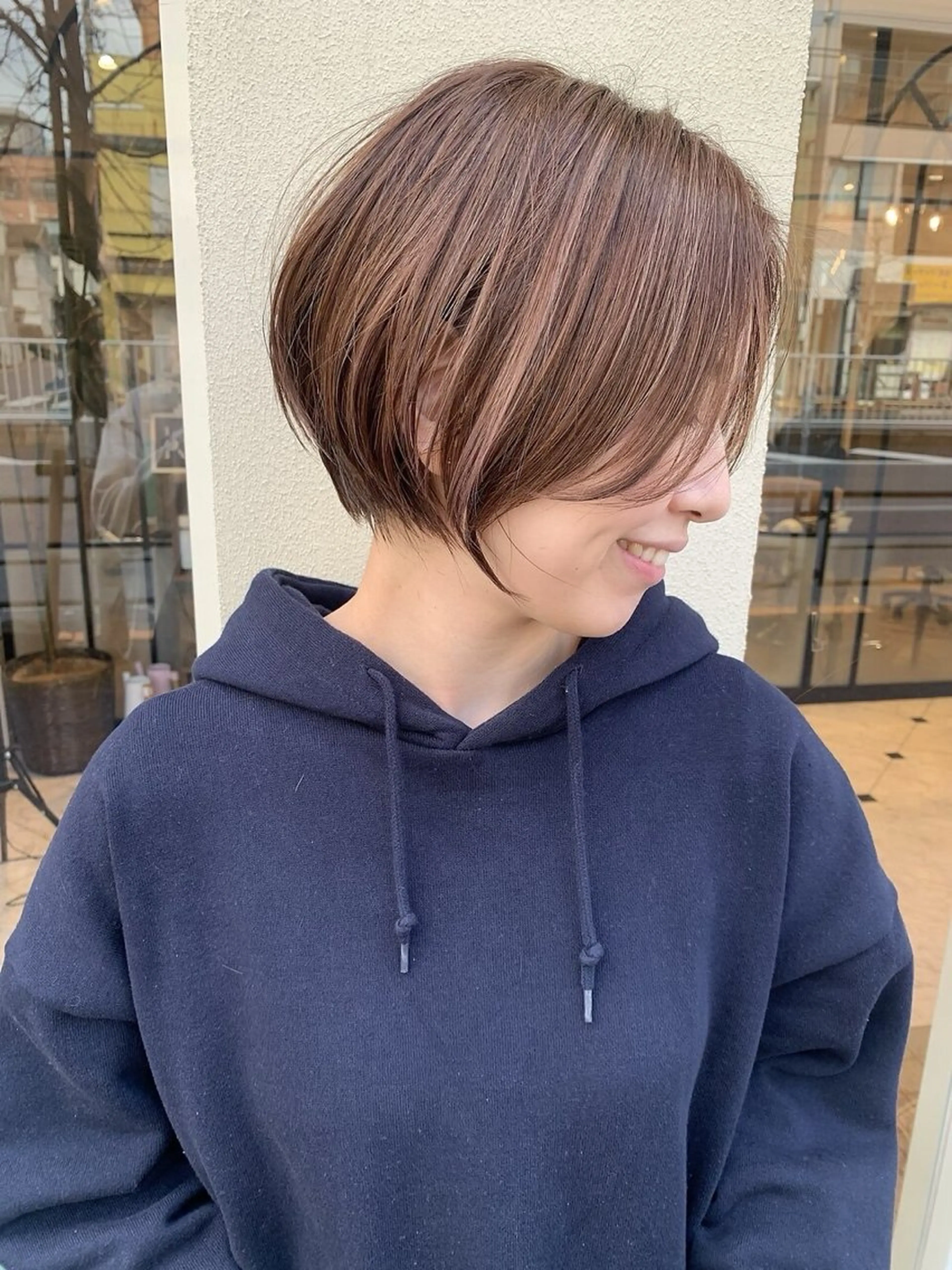 ショート 矯正/艶髪/レイヤー /ボブ/桒山航季のヘアスタイル