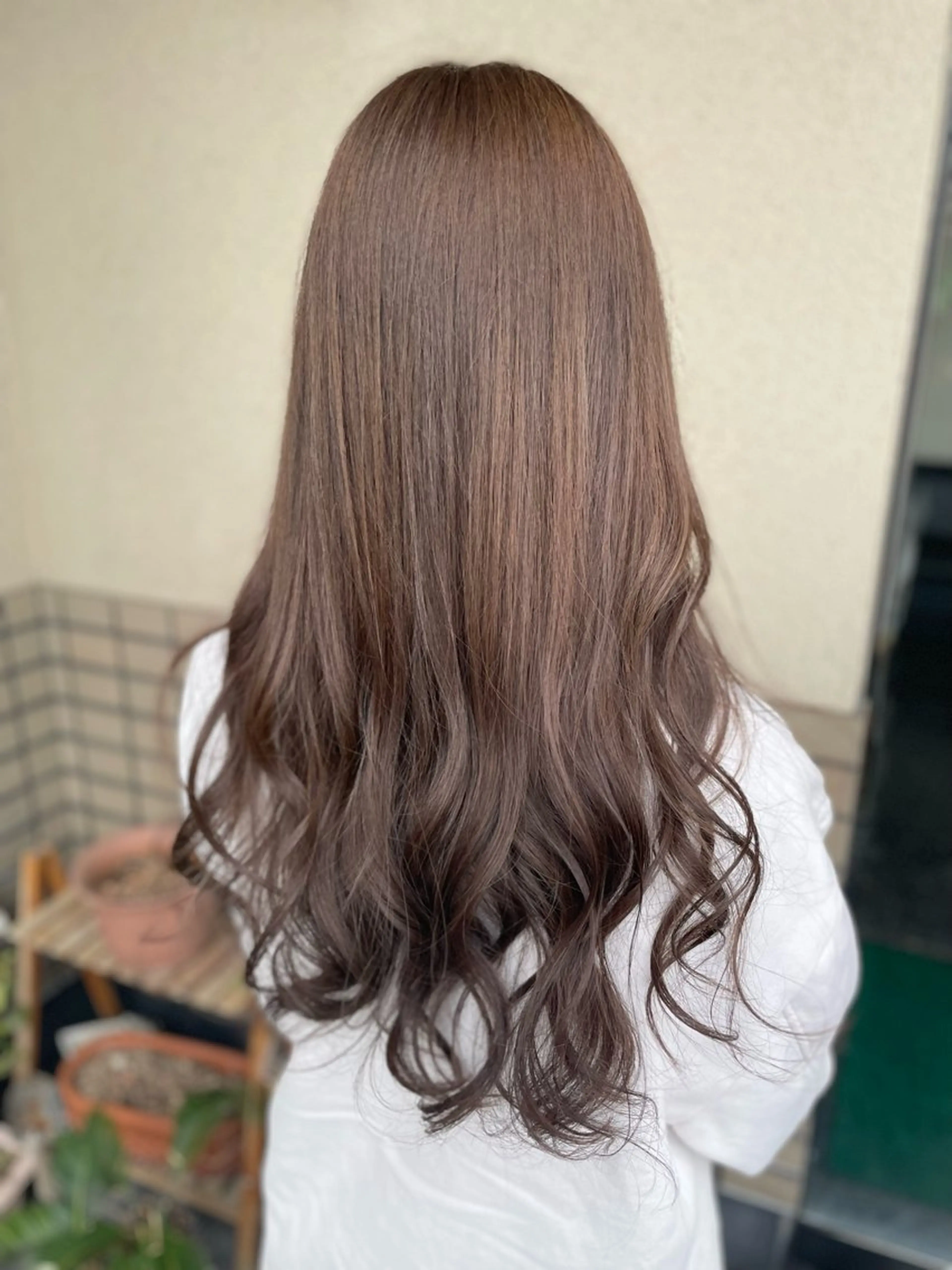 ロング カラー アッシュ アッシュグレー アッシュグレージュ グレージュ ヘアカラー 沢田 瞳のヘアスタイル