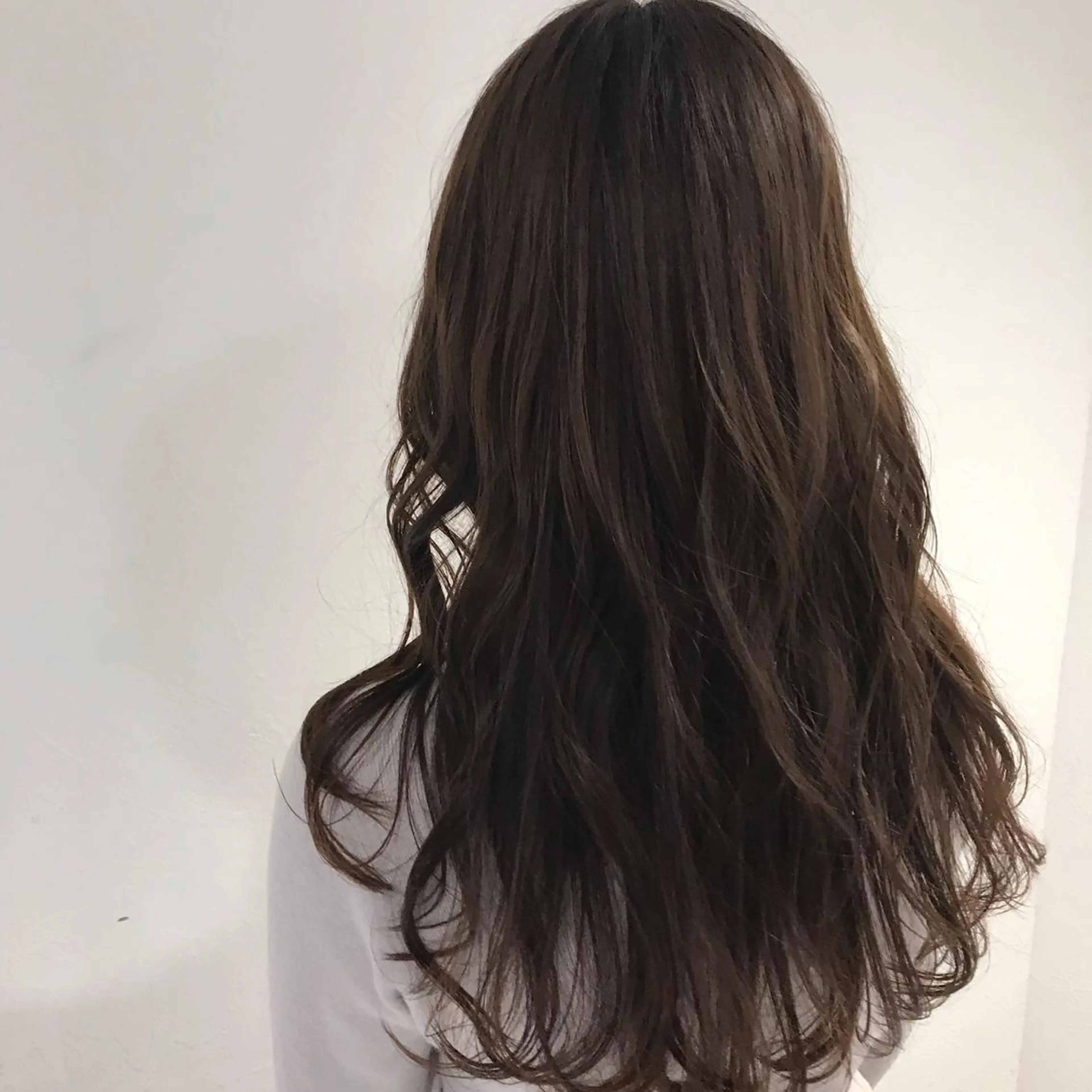 ロング カラー 赤み消し韓国ヘア レイヤー縮毛🤍渡邉のヘアスタイル