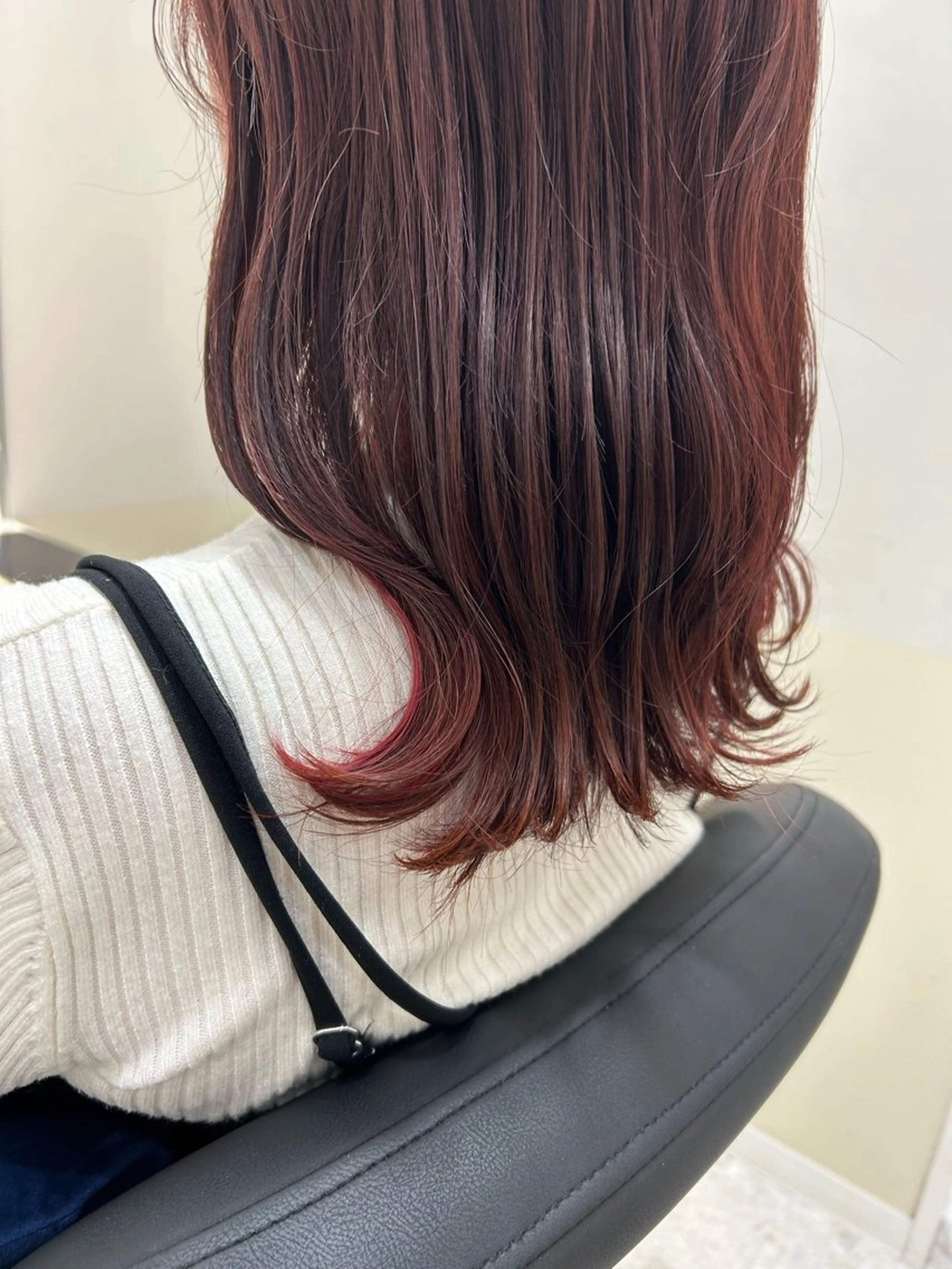 セミロング カラー カシス レッドカラー 🩰ニシムラヒカリ 半個室salon♡*のヘアスタイル