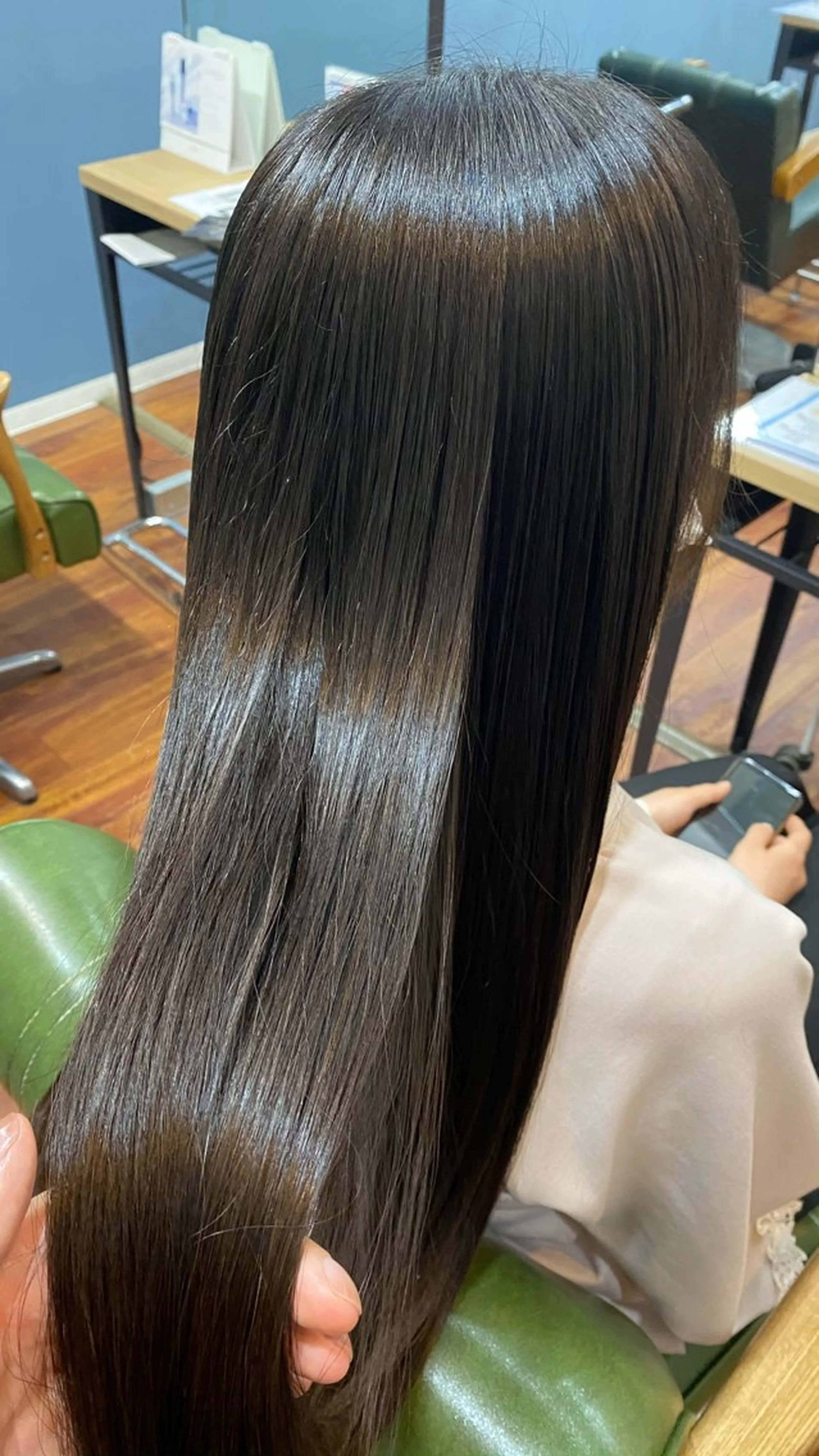 ロング 低ダメージカラー/ 髪質改善/粟田翔太のヘアスタイル