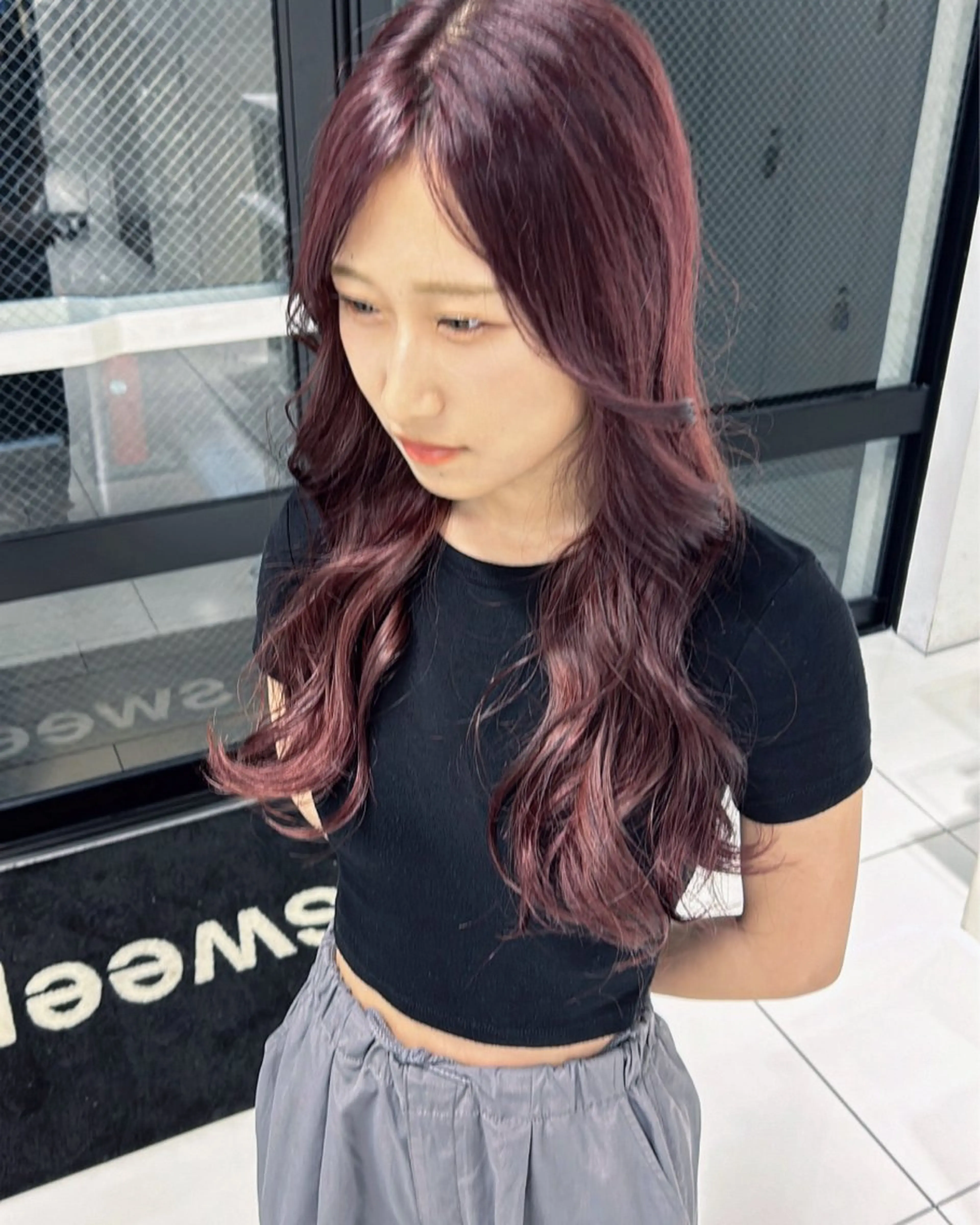 ロング カラー カシス レッドカラー shizuna/平尾 /カラー/髪質改善のヘアスタイル