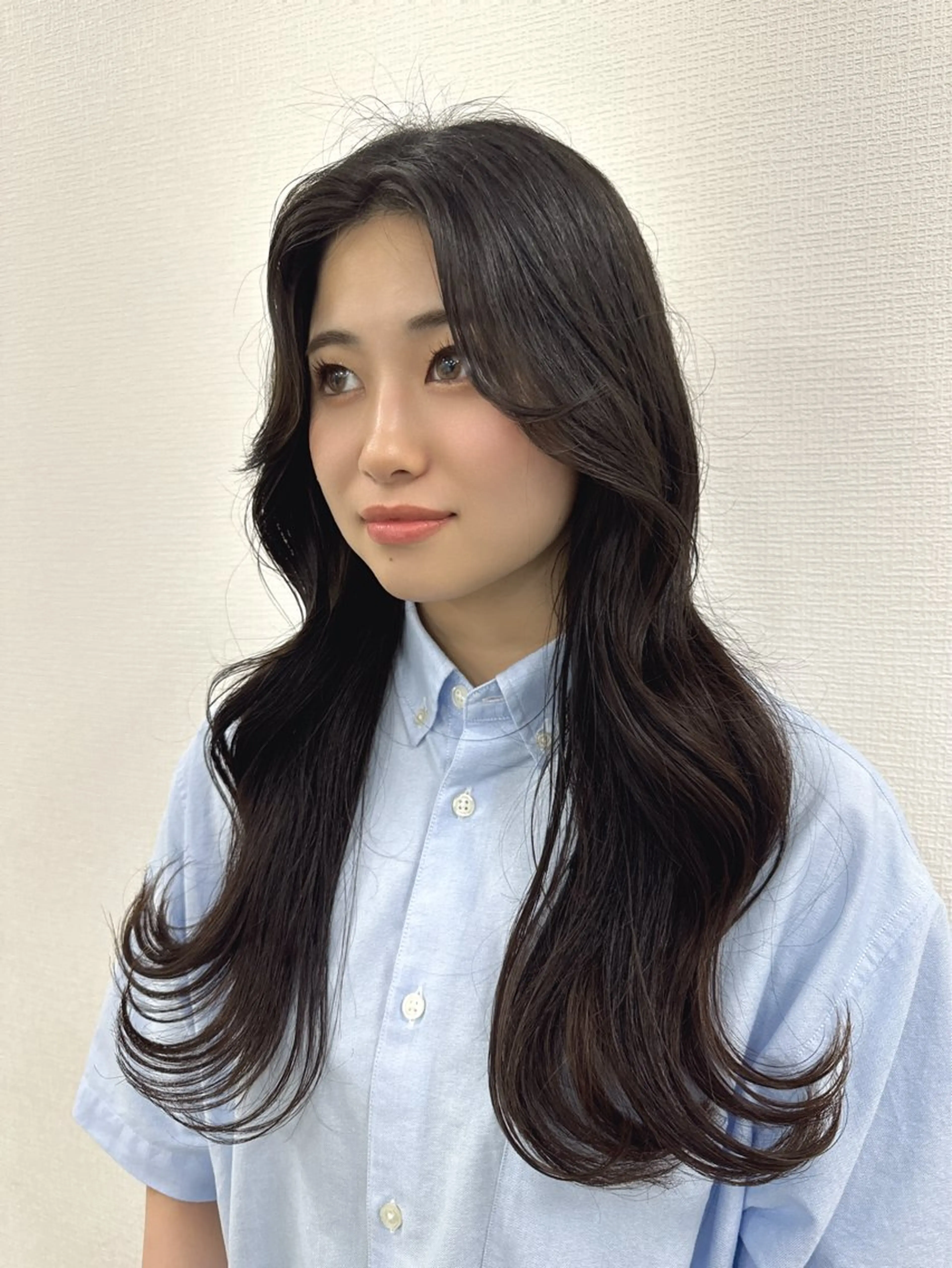 ロング ヘアアレンジ 韓国レイヤーカット /韓国トレンドカラーのヘアスタイル