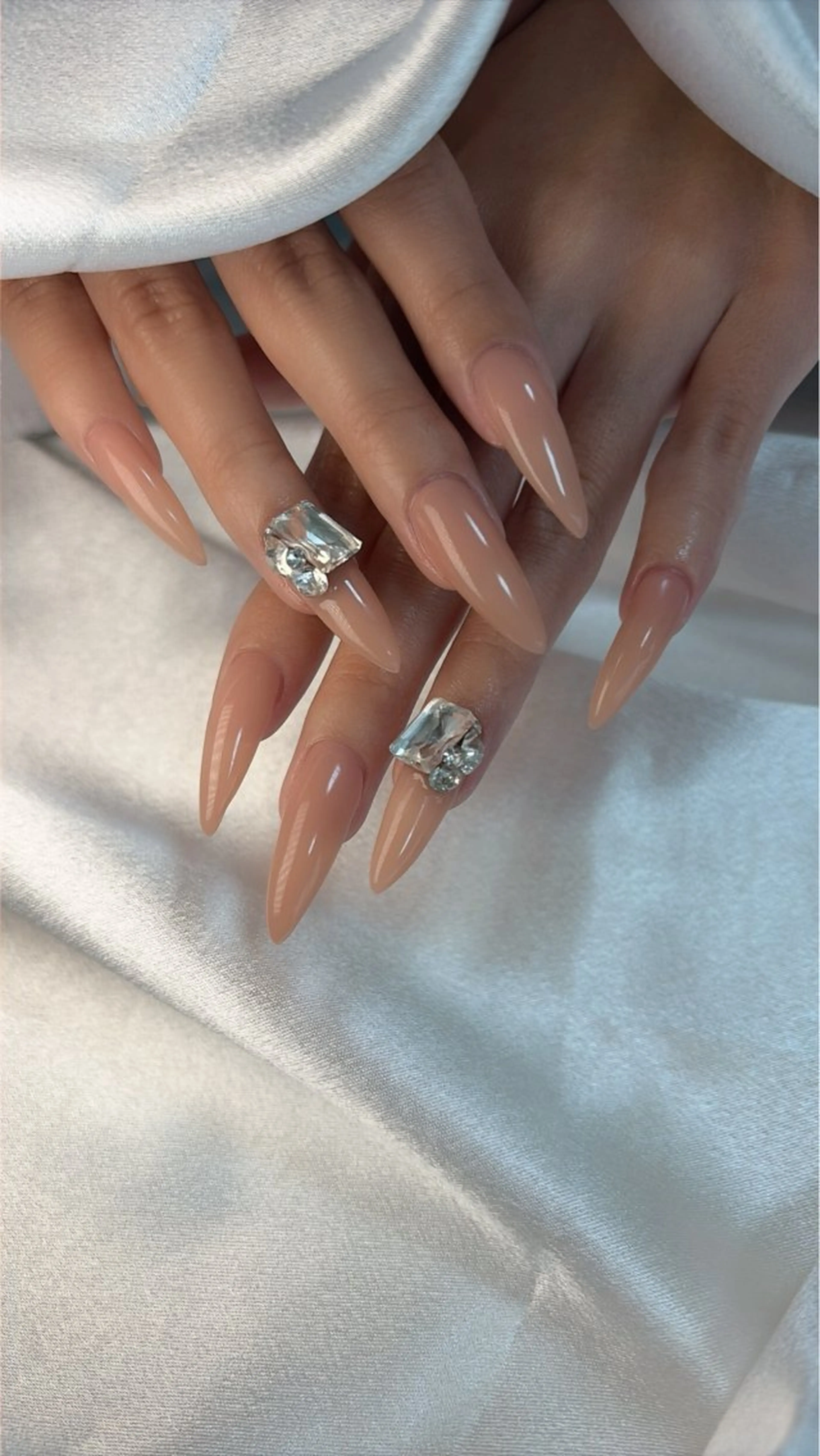ネイル ロングネイル ハンドネイル Kayo 💅のネイルデザイン