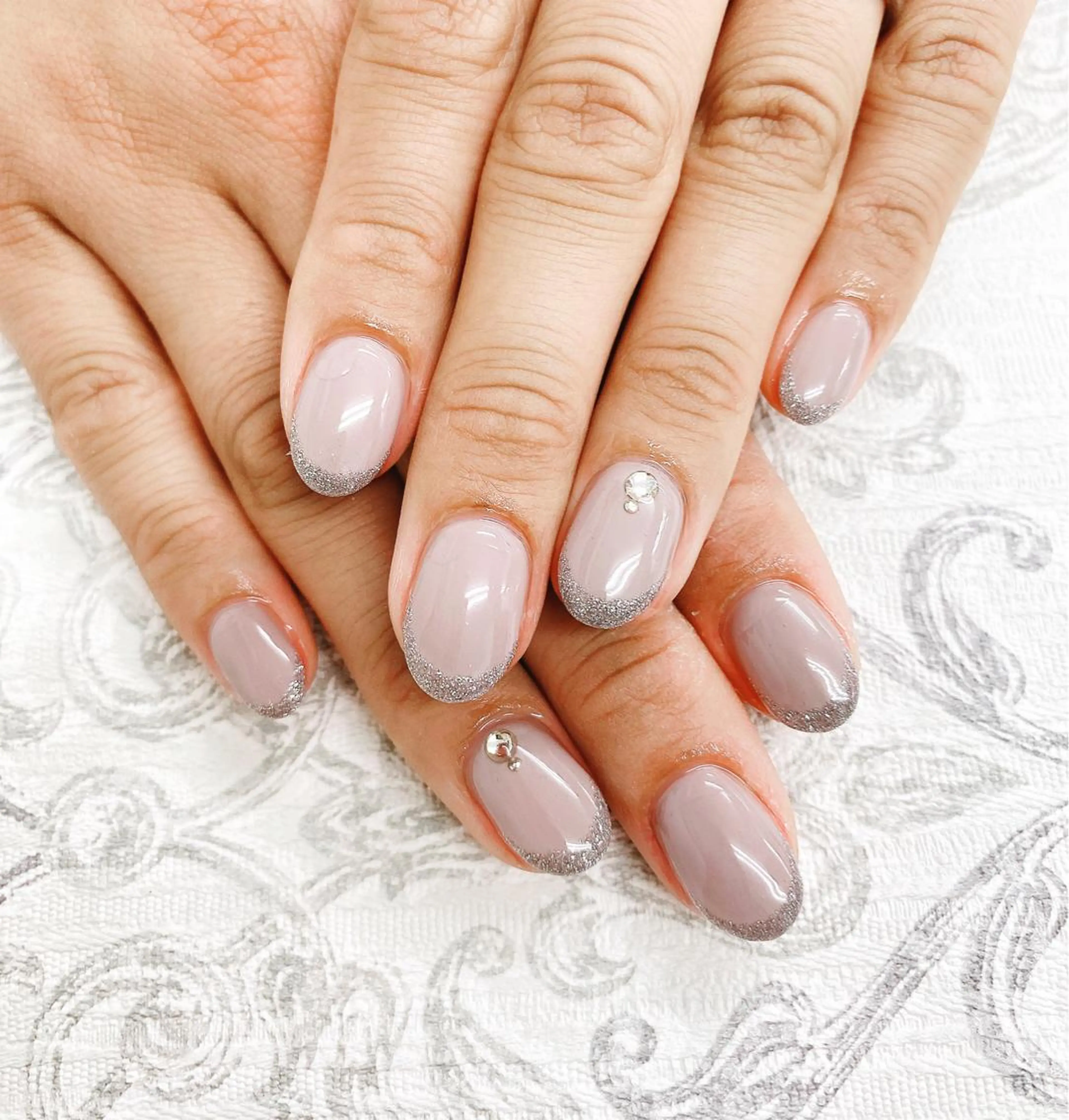 ネイル ラメ(グリッター) N._._.claw[エヌクロー]所属・N._._. clawのネイルデザイン