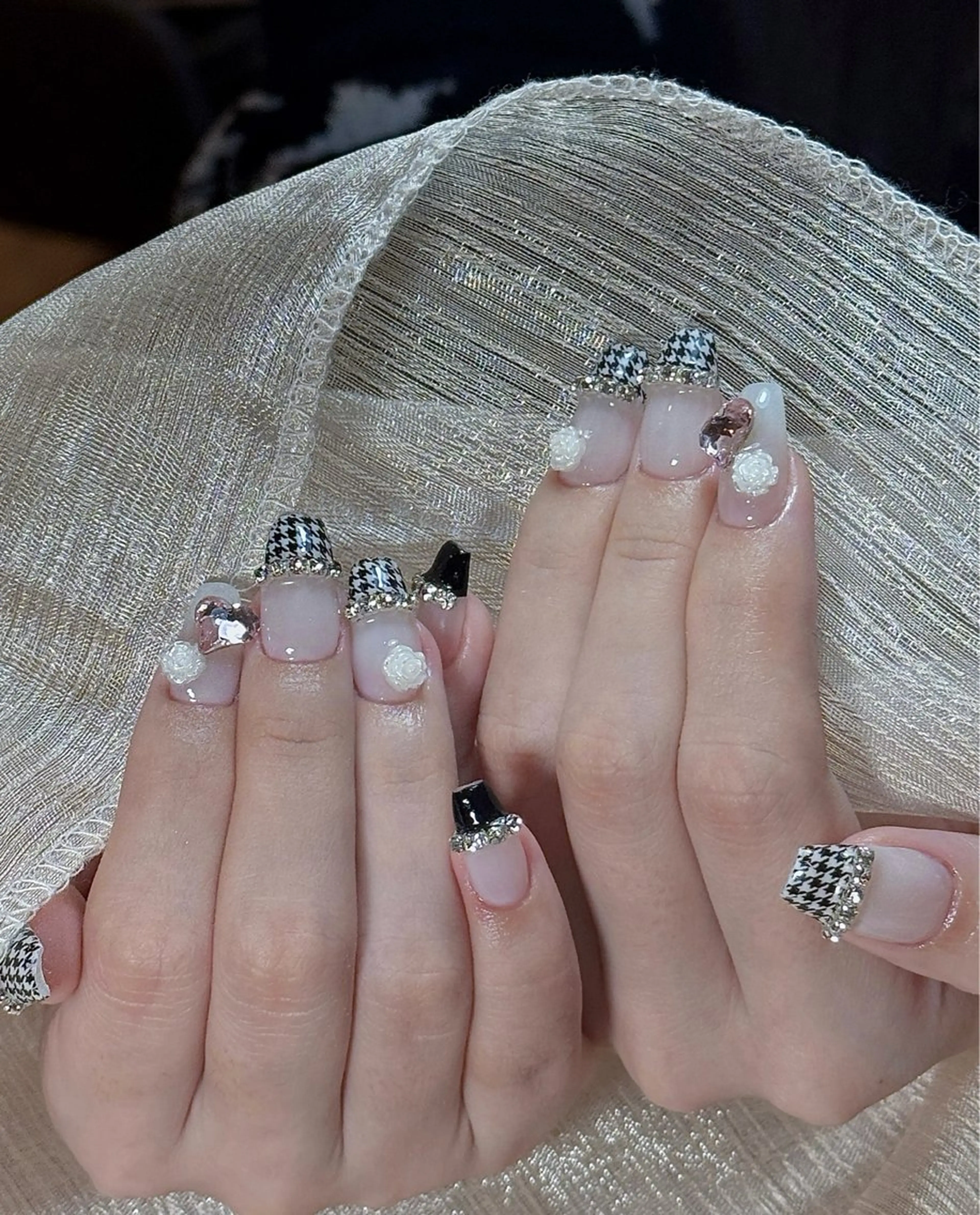 ネイル フレンチネイル 韓国ネイル ハンドネイル K i K i nailのネイルデザイン