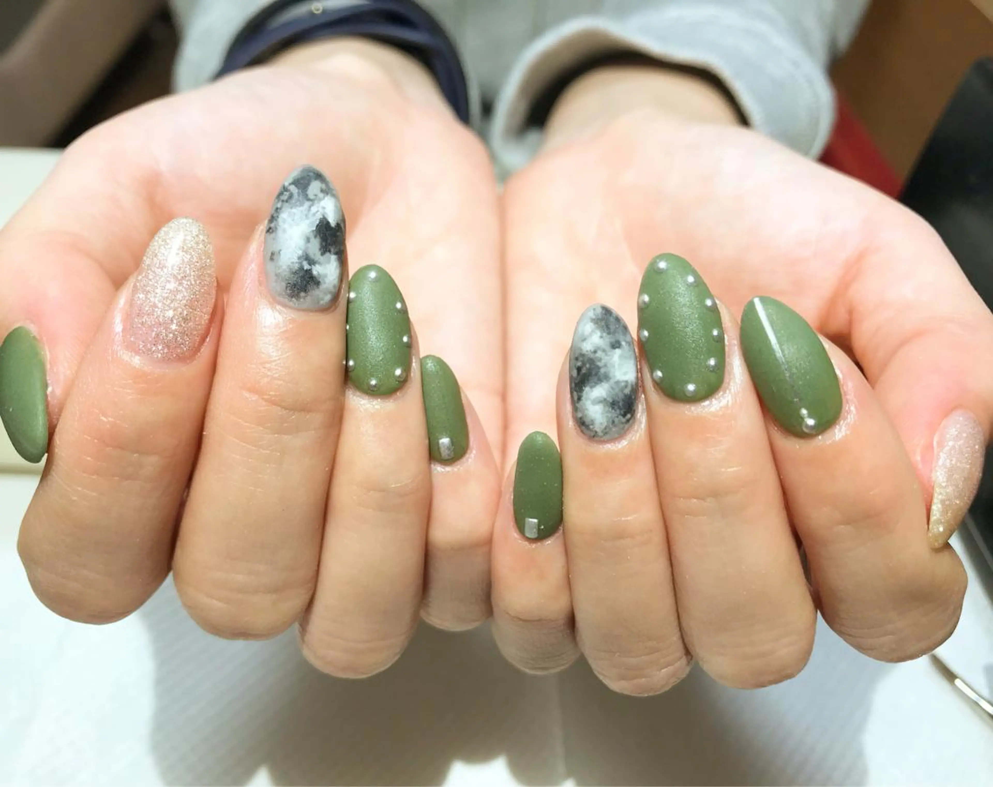 ネイル フットネイル マットネイル シンプルネイル 春ネイル ホワイト nail fufla ♡yamane♡のネイルデザイン