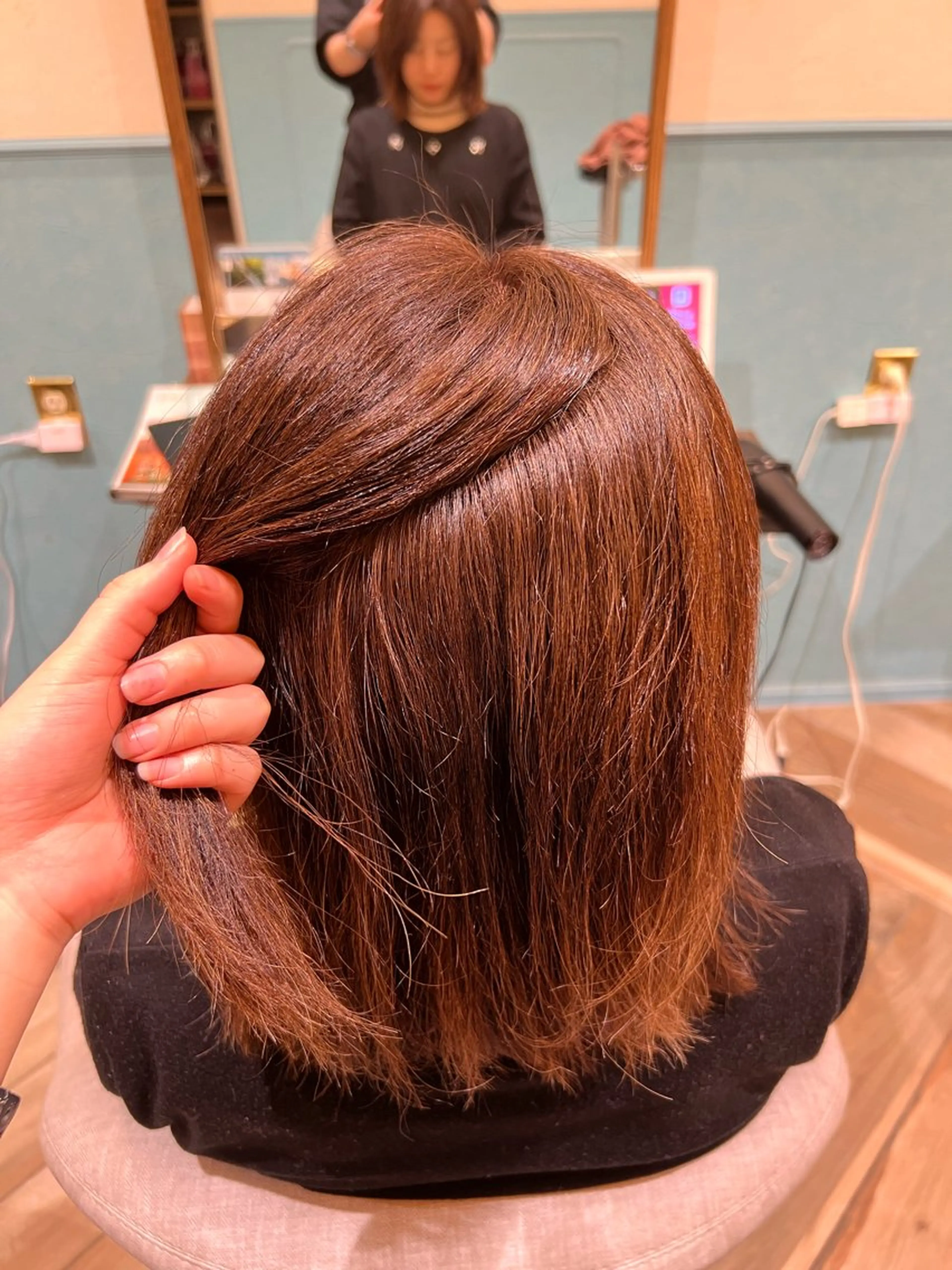 ロング カラー ヘアカラー 遠藤 カンナのヘアスタイル
