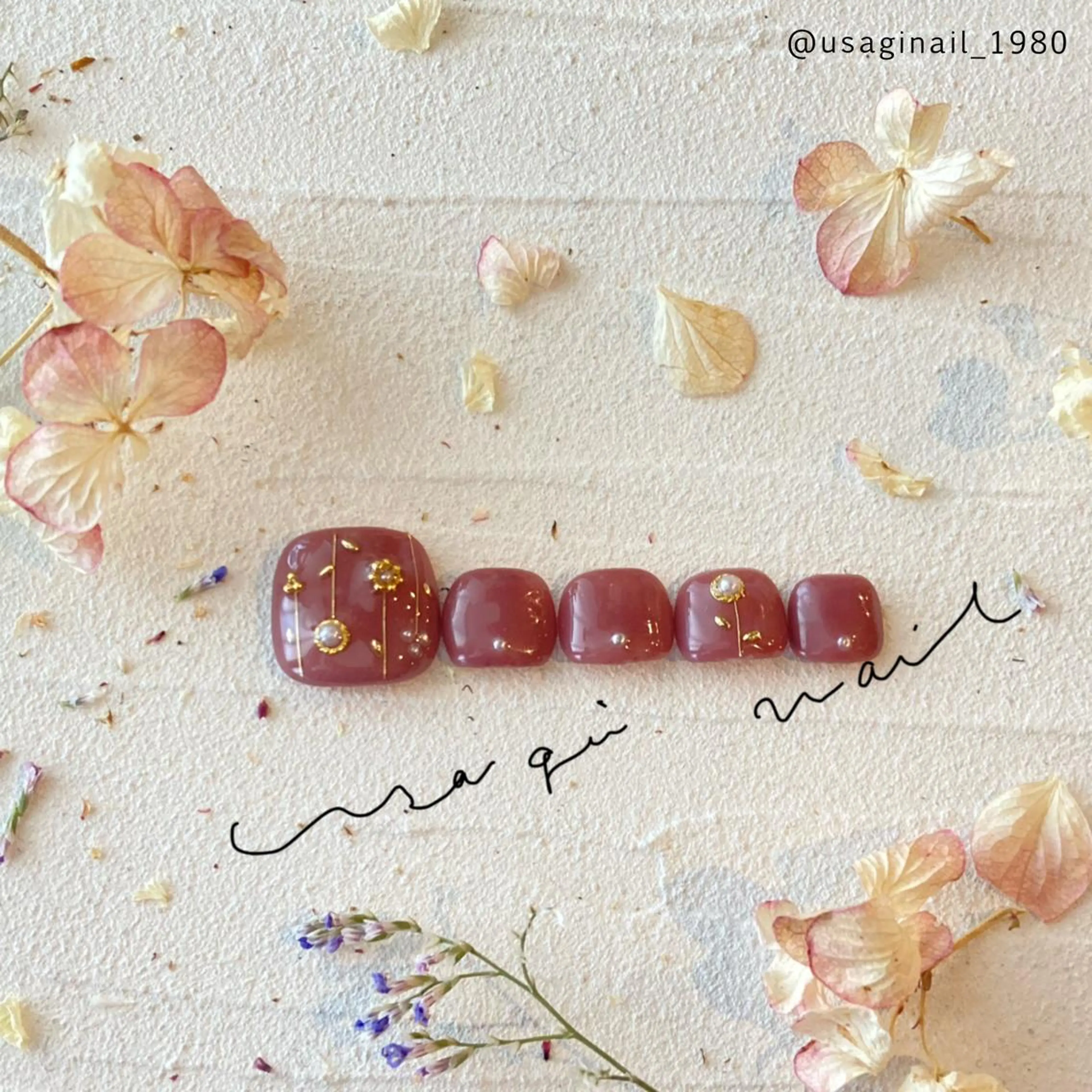 ネイル アートネイル フットネイル ニュアンスネイル ショートネイル 夏ネイル フットネイル usagi nailのネイルデザイン