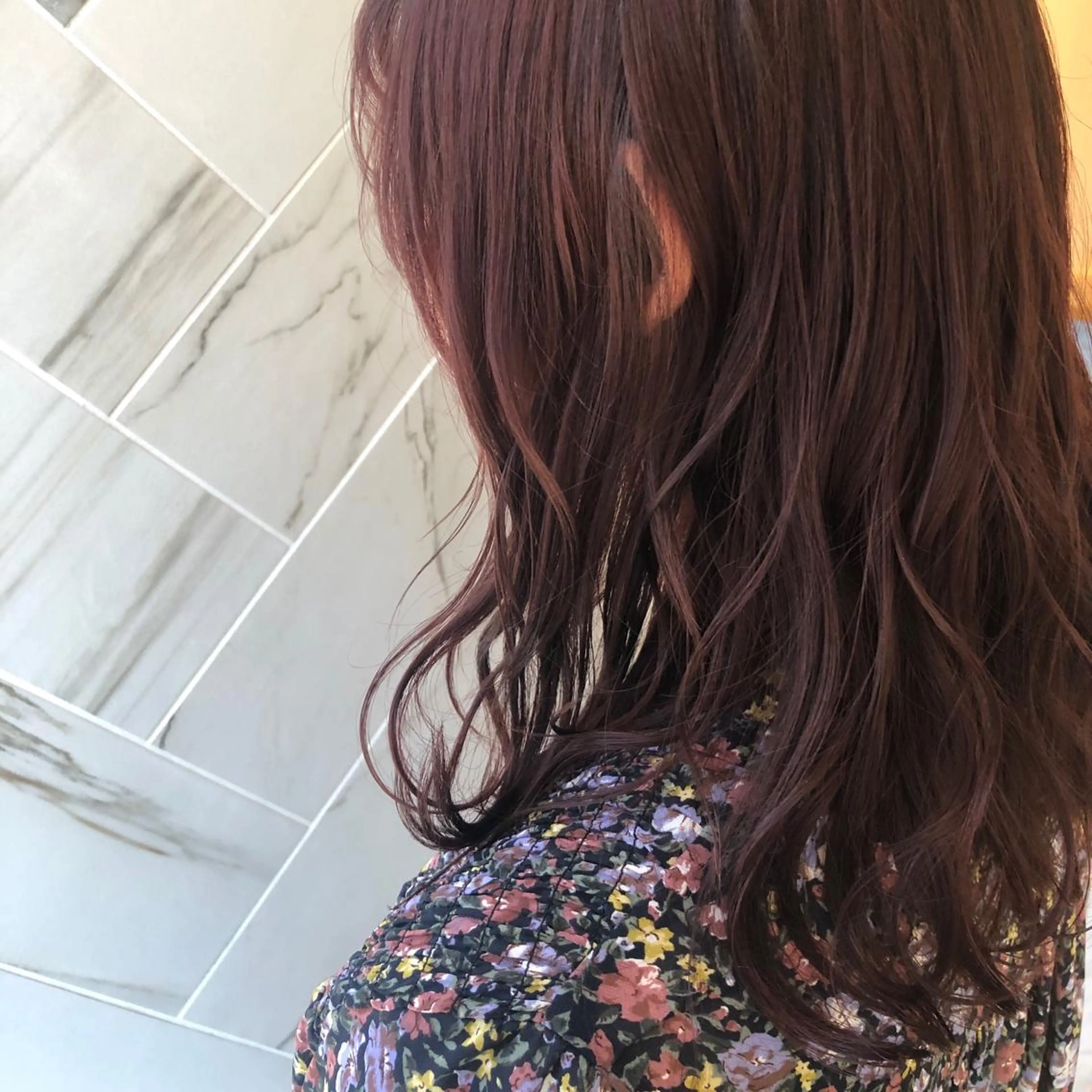 セミロング カラー 藤田 歩美のヘアスタイル