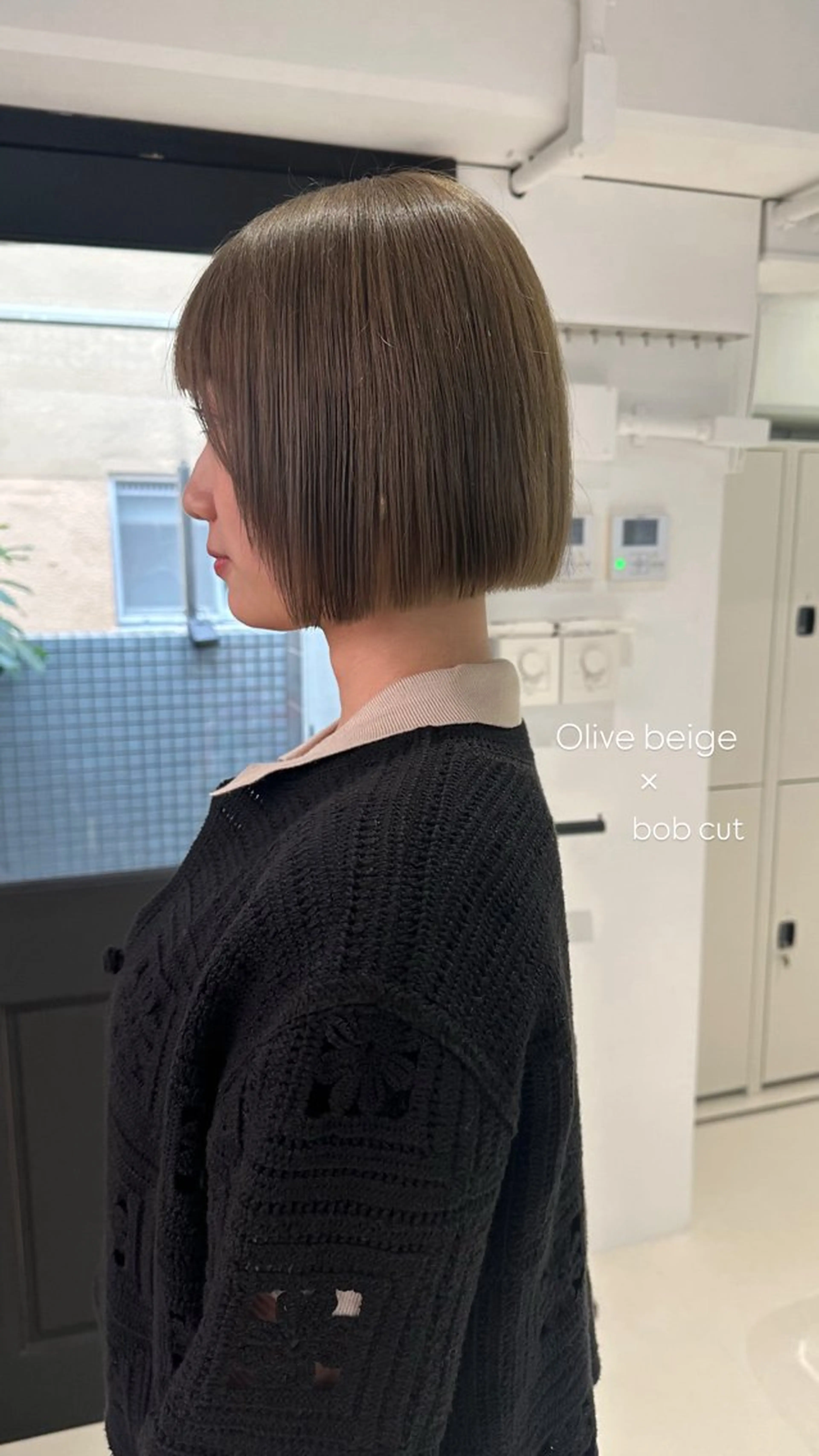 ショート カラー ベージュカラー ブリーチ ハイトーンカラー ブリーチなしカラー オリーブベージュ カット ヘアカラー トリートメント REINA☁️透明感 カラー/ぷつっと♡のヘアスタイル