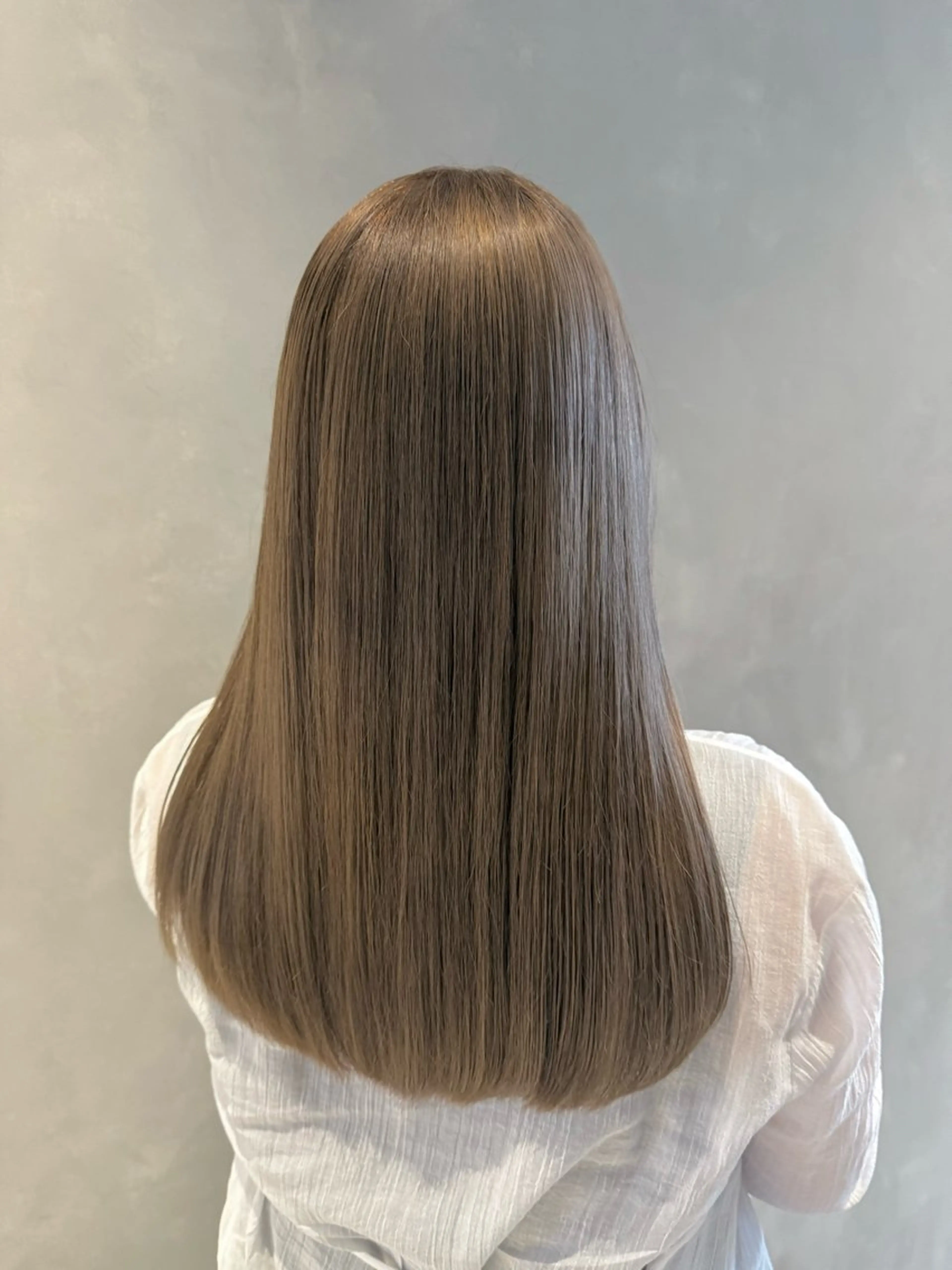 ロング カラー ヘアカラー トリートメント 長谷川 沙紀のヘアスタイル