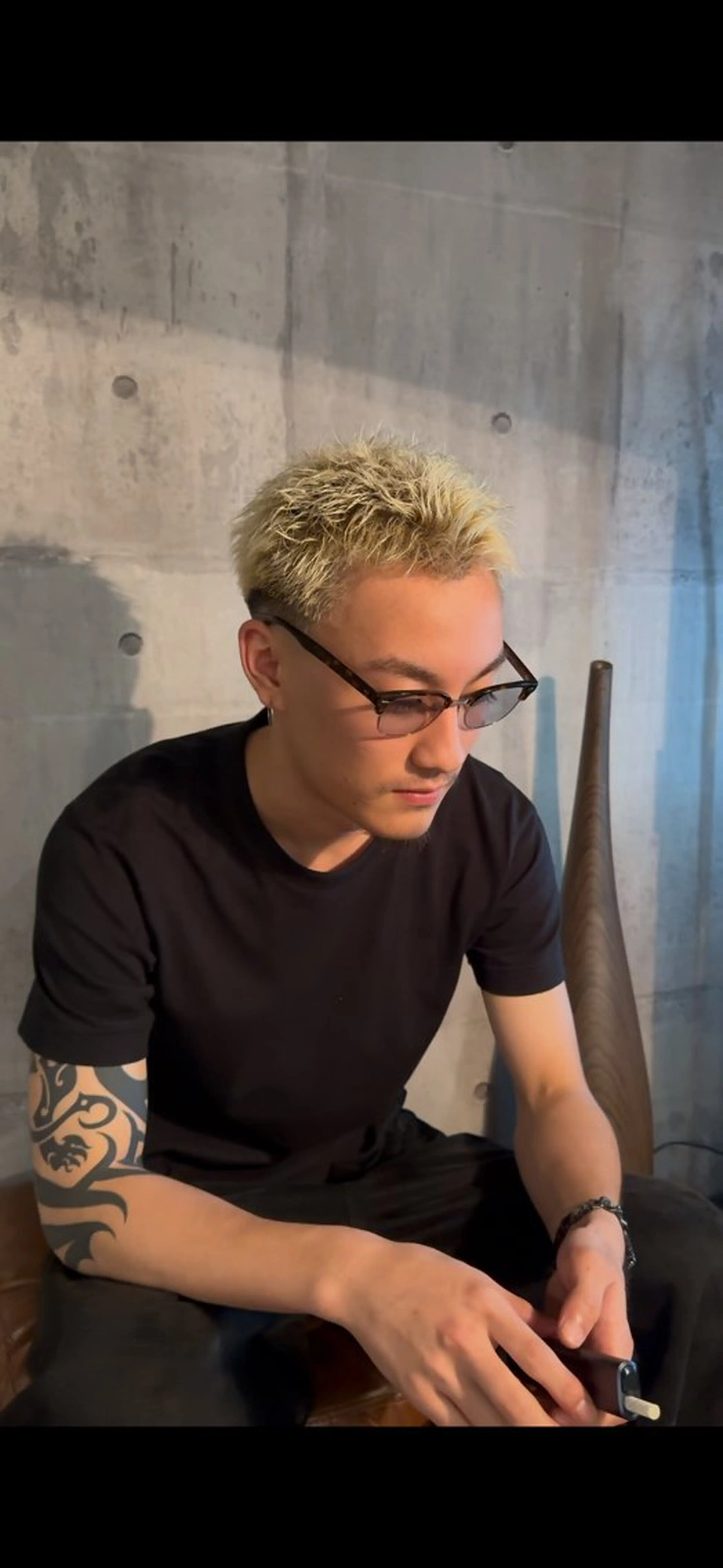 ショート カラー メンズ スパイキーショート 刈り上げ ショートヘア カット ヘアカラー 佐竹 楓のヘアスタイル