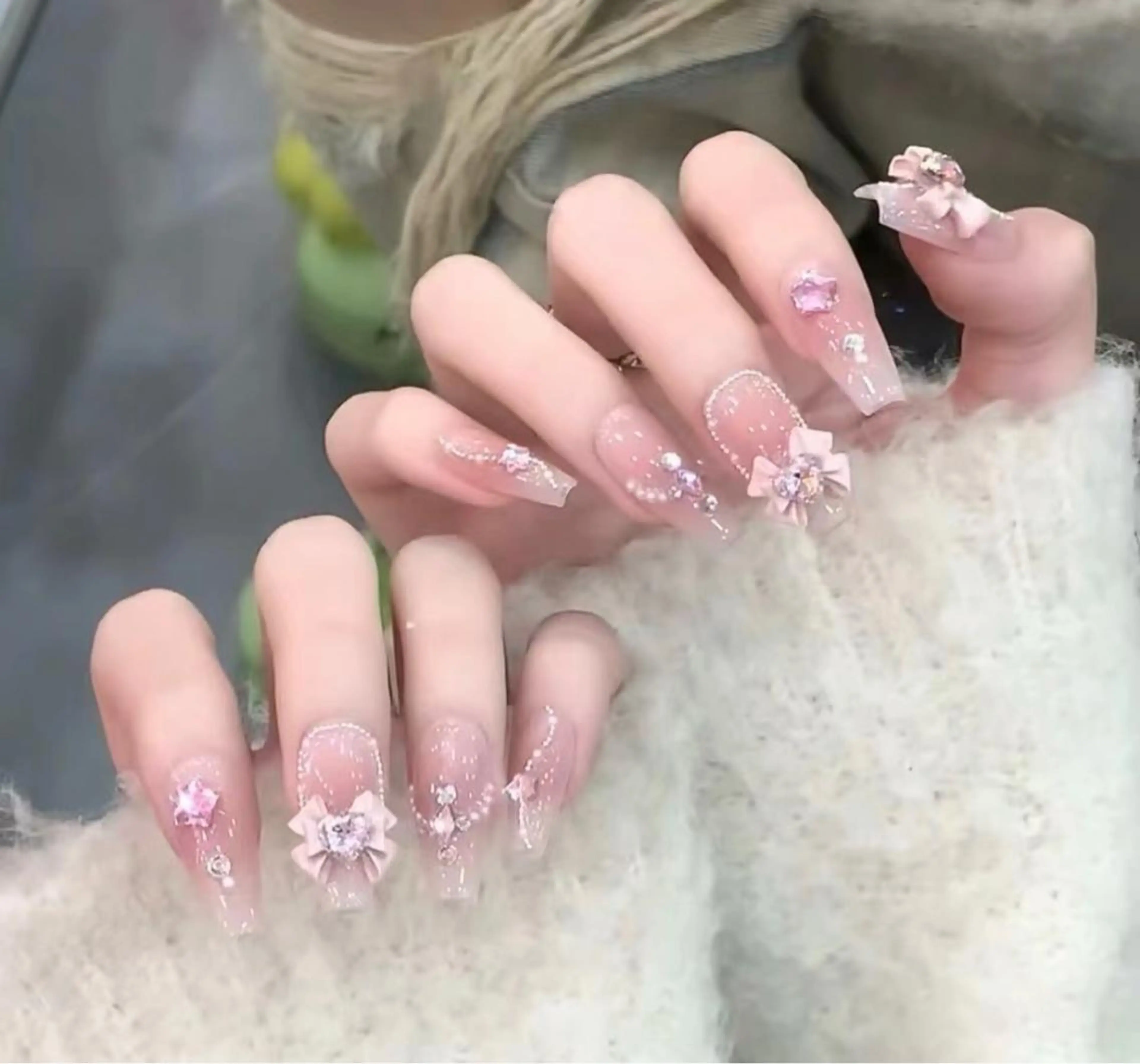 ネイル ハンドネイル KARI ネイルサロンのネイルデザイン