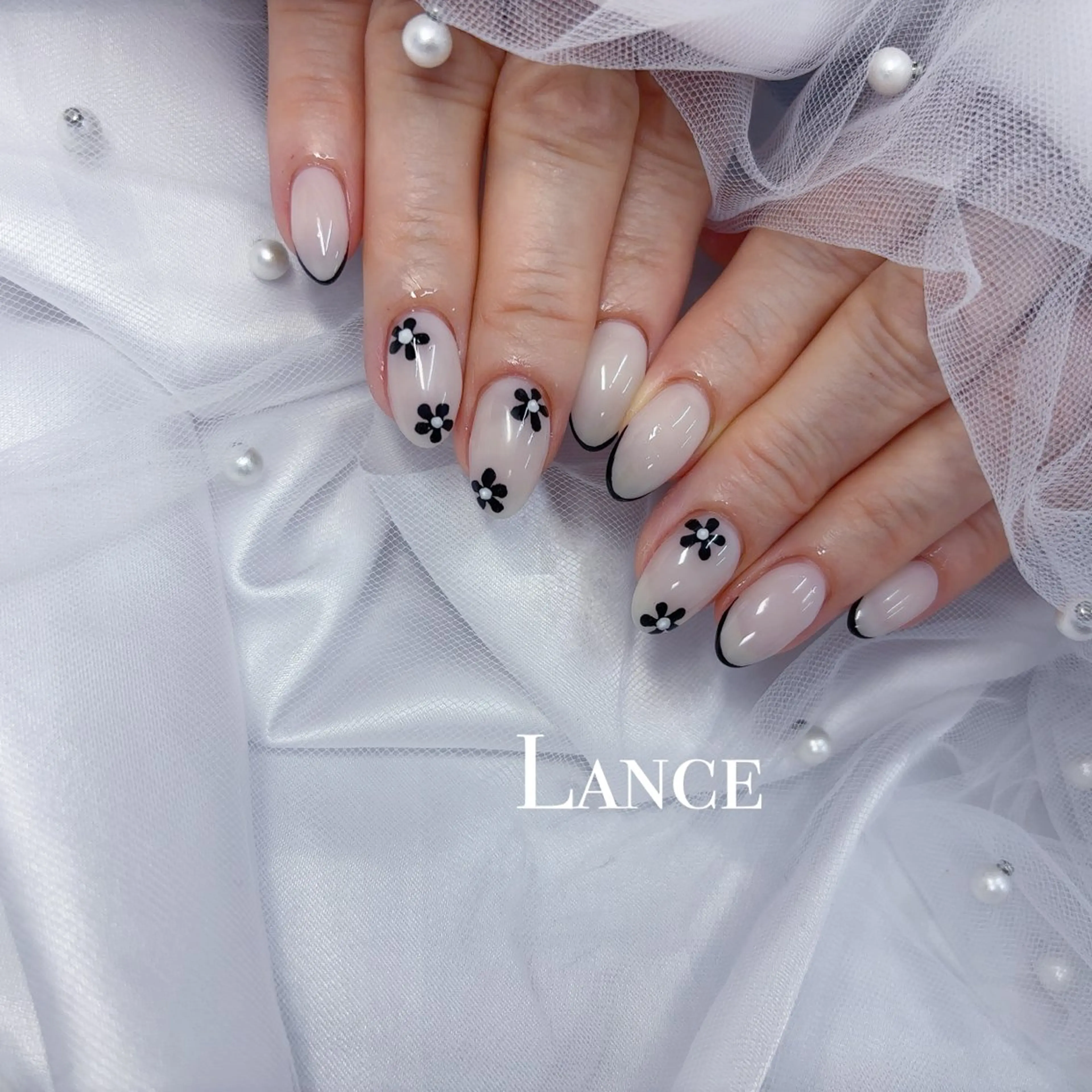 ネイル オーロラネイル ドット フットネイル 氷ネイル・うるうるネイル キラキラネイル ハンドネイル Lance nailのネイルデザイン