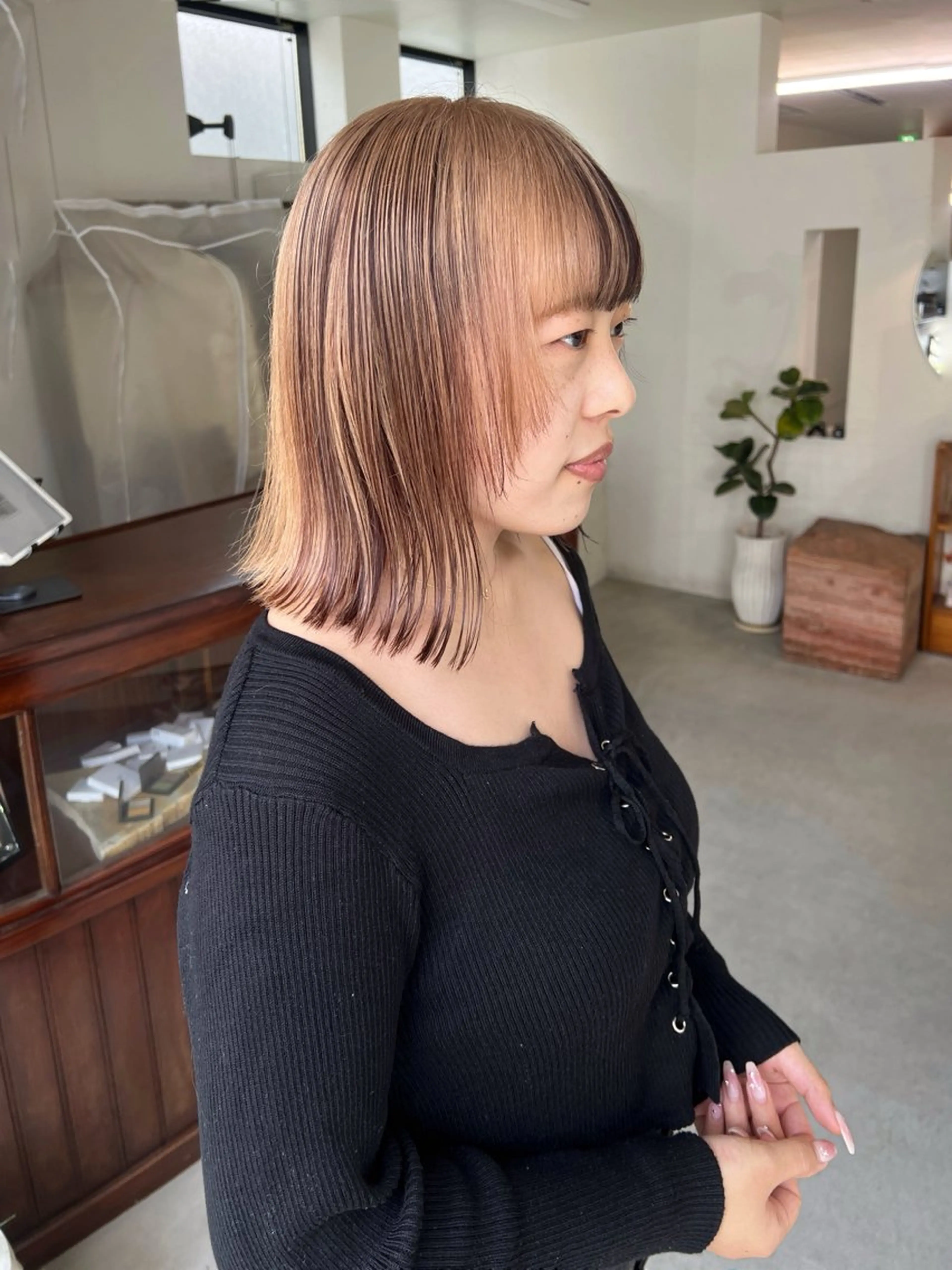 ミディアム カラー ヘアカラー 小林 美咲のヘアスタイル