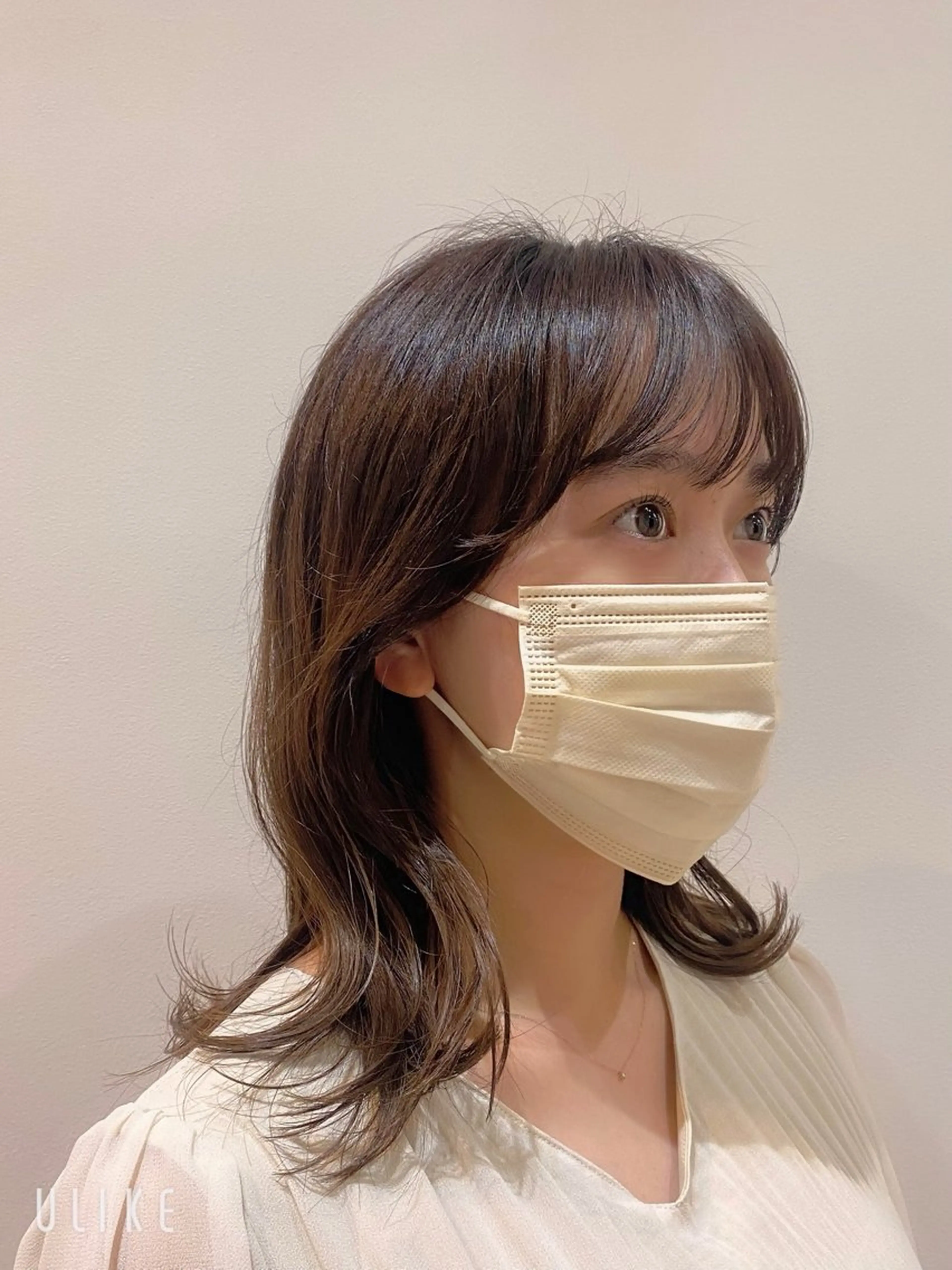 ミディアム カラー ボブ くびれヘア 顔まわりレイヤー レイヤーカット 外ハネヘア カット ヘアカラー トリートメント ♡オシャ髪♡AI ✂️newi町田のヘアスタイル