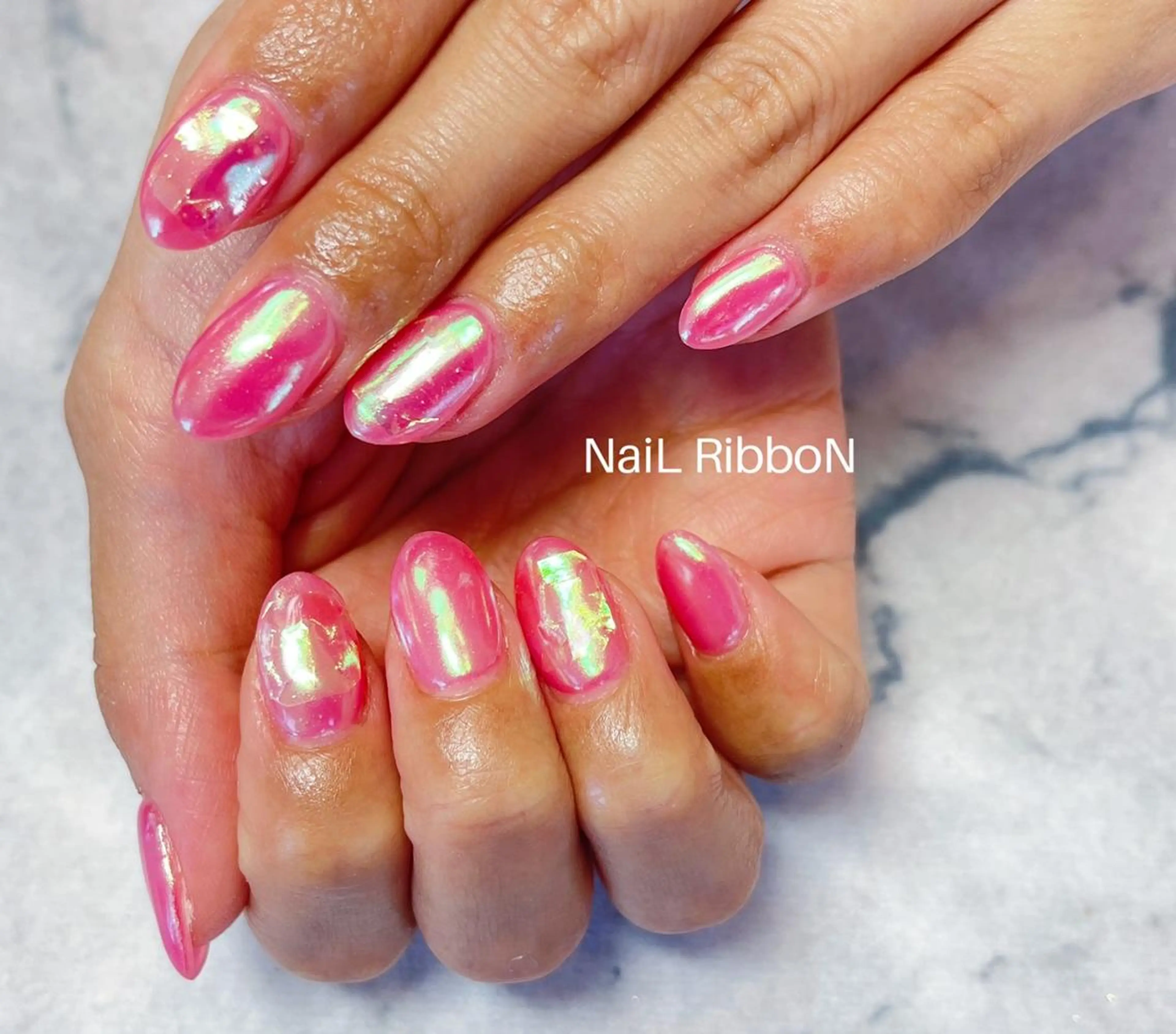 ネイル ネイルリボン 受付スタッフのネイルデザイン