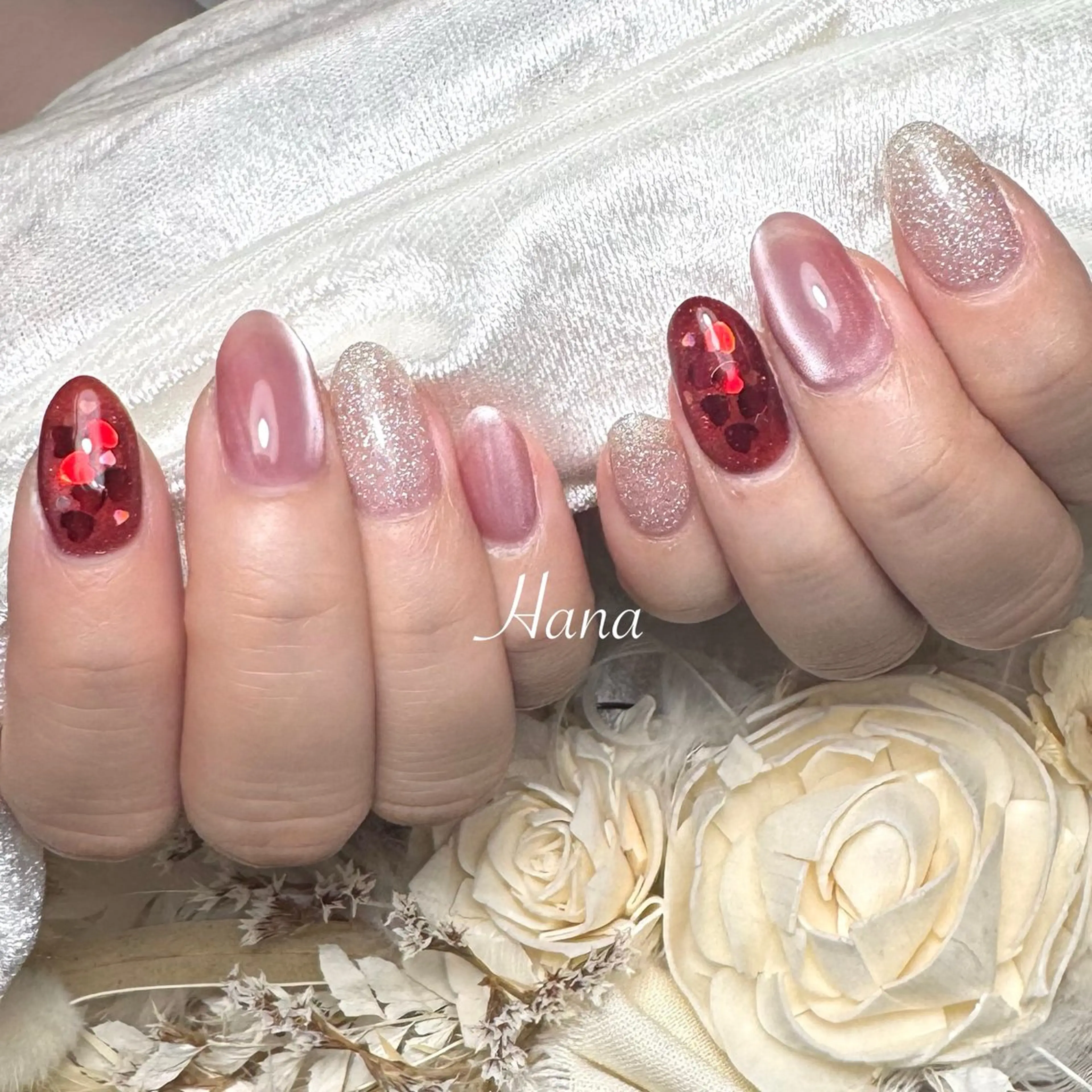 ネイル ハート ホログラムネイル バレンタイン ハンドネイル Hana_ Rieのネイルデザイン