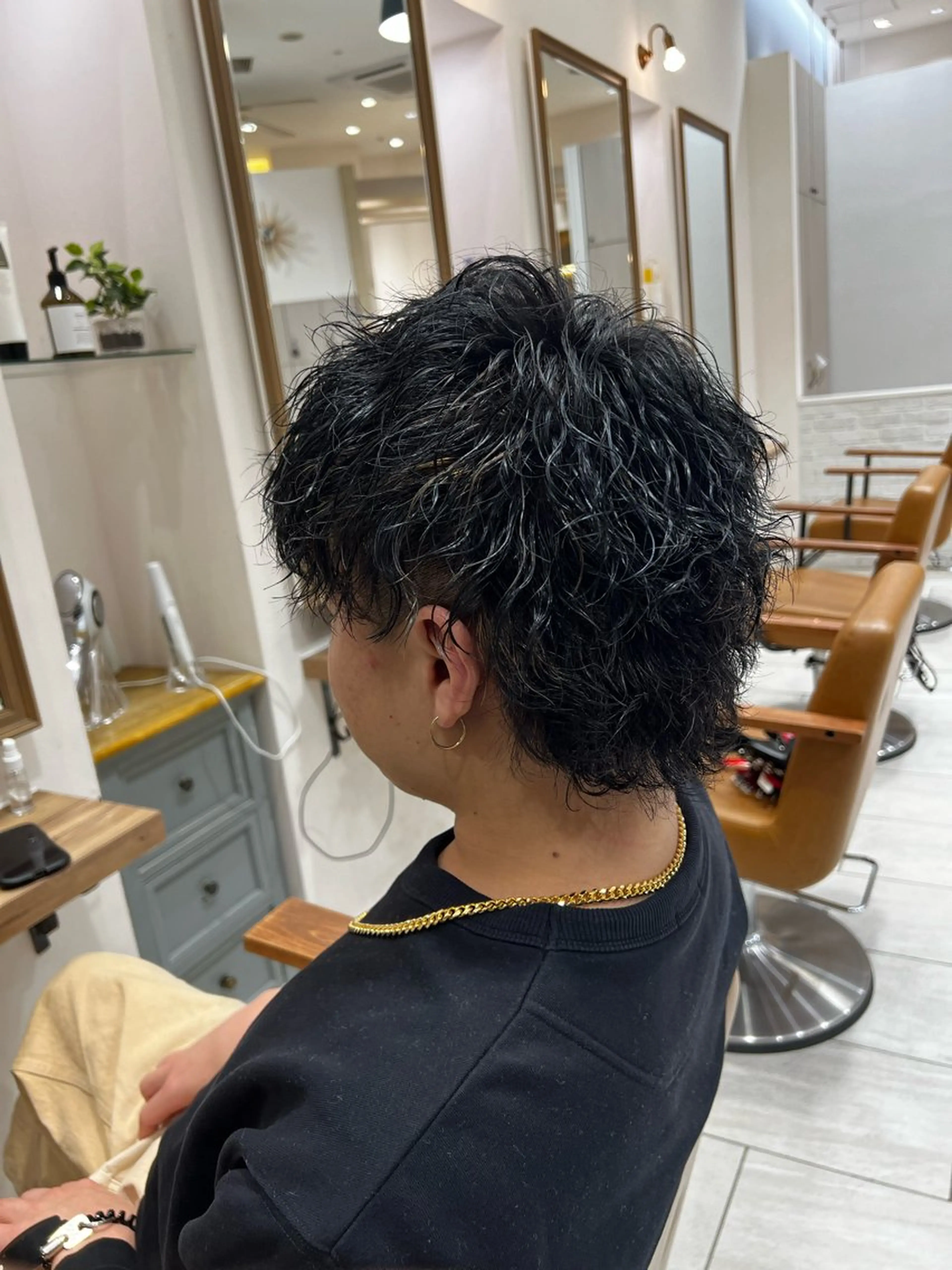 パーマ メンズ メンズパーマ メンズウルフカット ウルフカット ハイトーン特化🫧 Yuseiのヘアスタイル