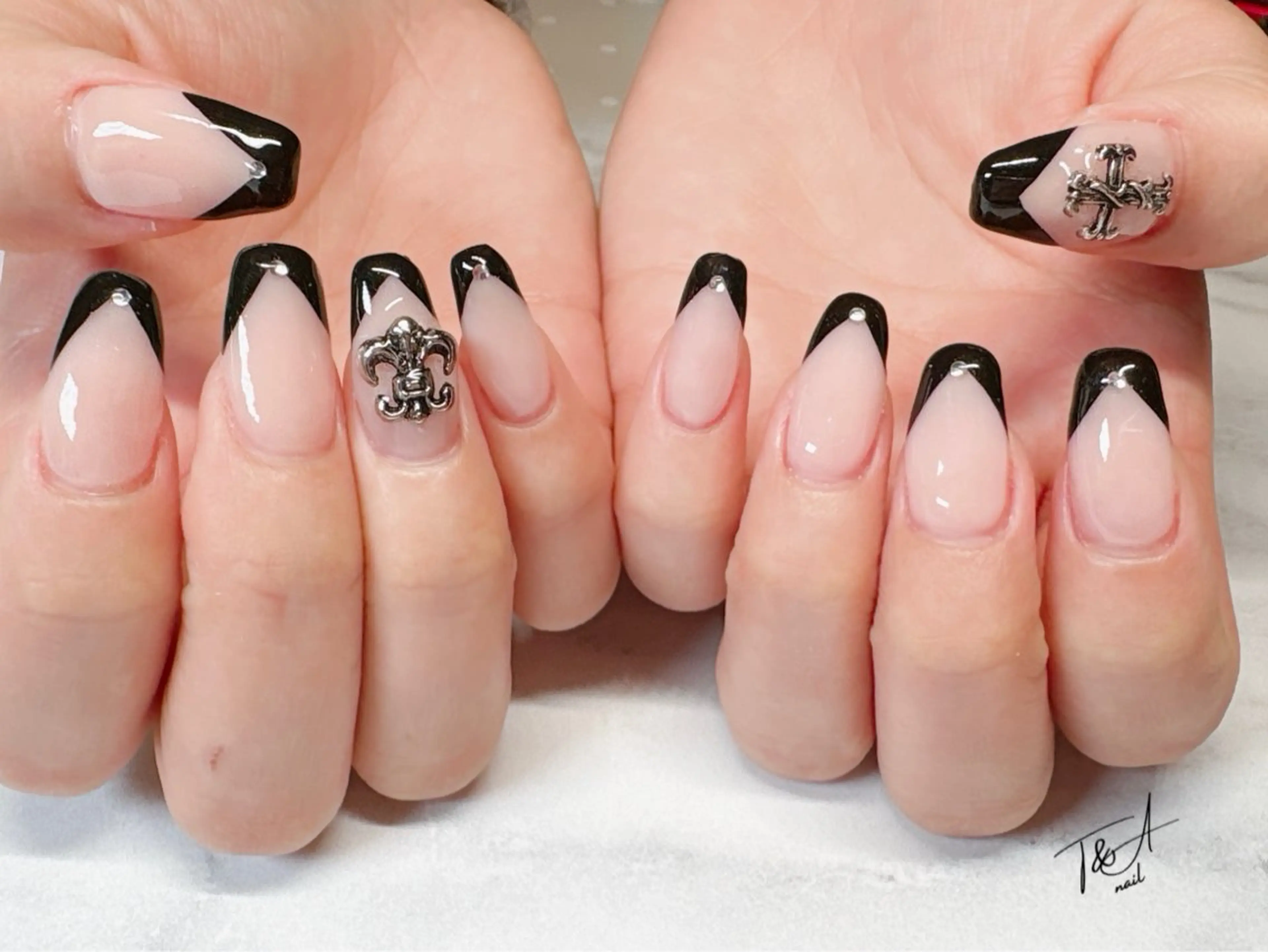 ネイル フレンチネイル ジェルネイル スカルプネイル T&A nailのネイルデザイン