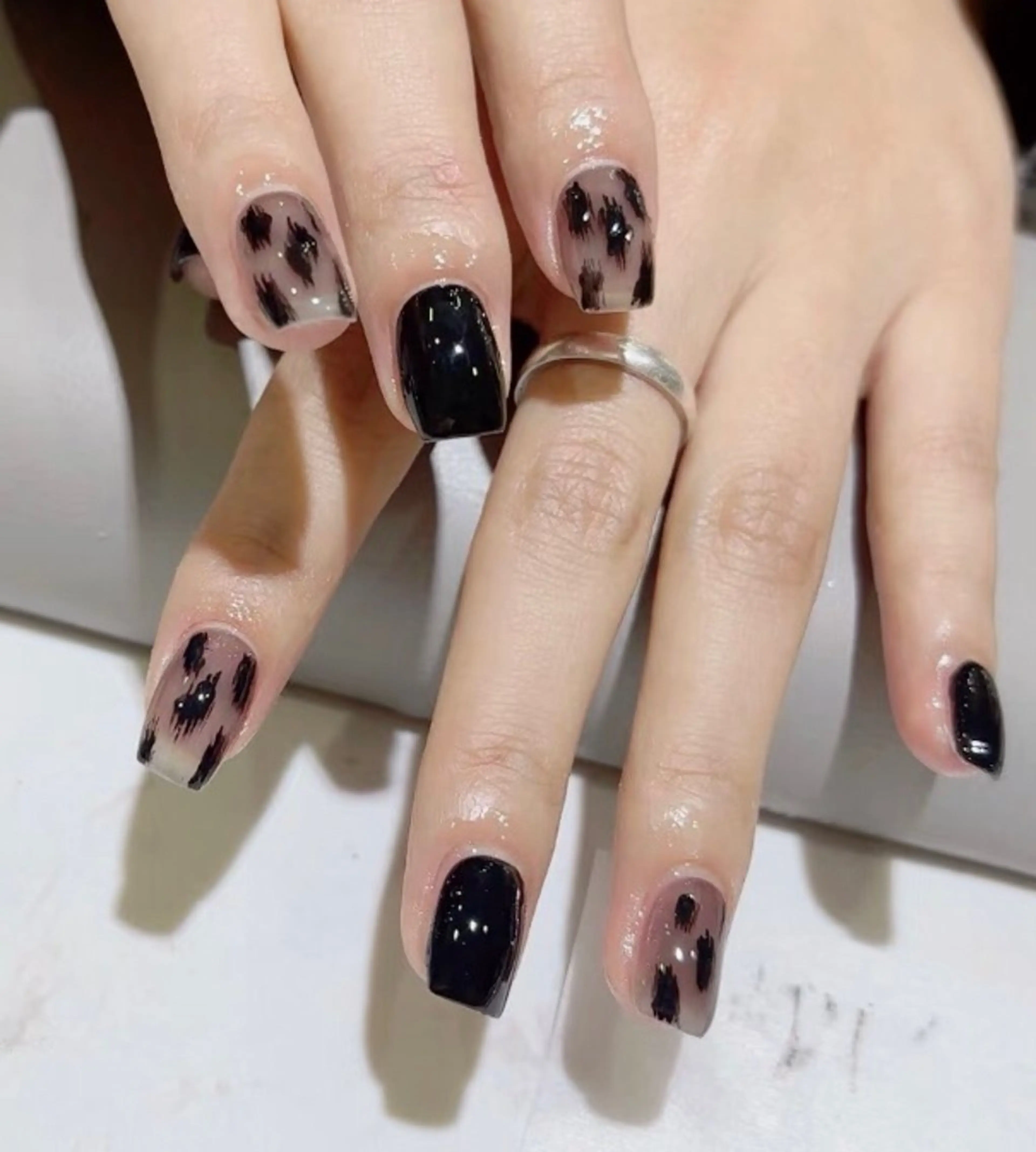 ネイル べっ甲ネイル フットネイル ゴールド マグネットネイル ミラーネイル ハンドネイル ハンドケア 大門浜松町 ネイルのネイルデザイン