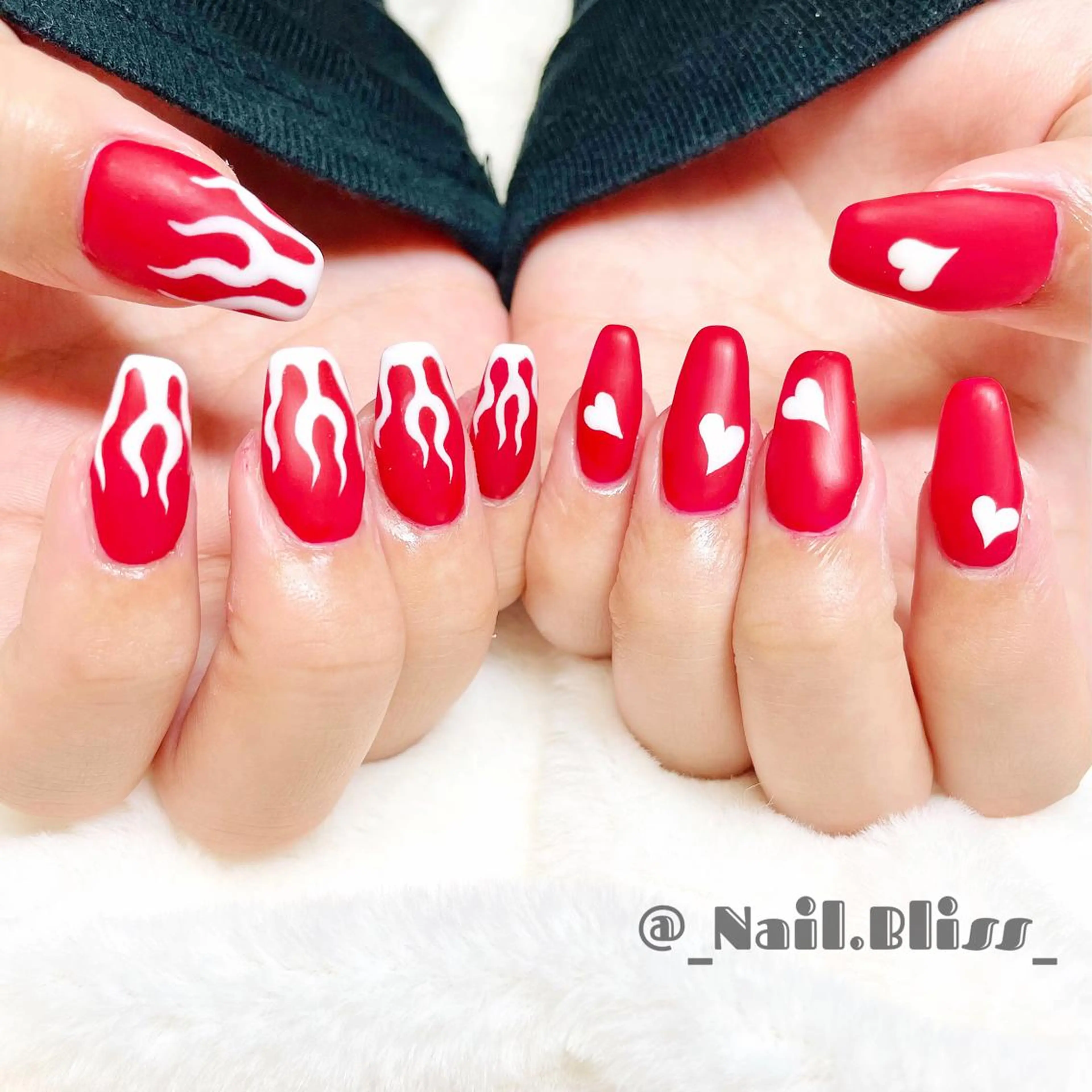 ネイル ハート ハンドネイル NAIL BLISSのネイルデザイン