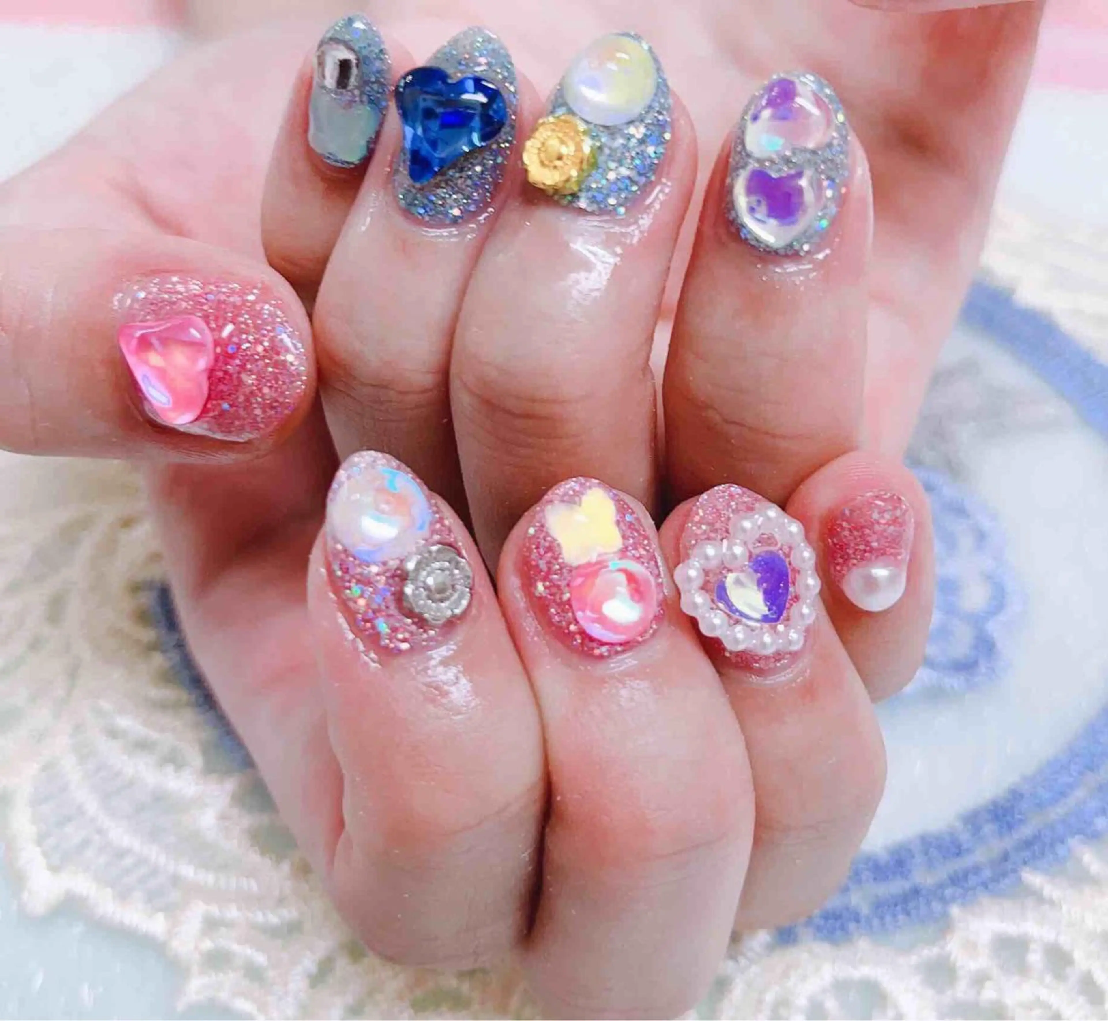 ネイル ハンドネイル MoonNail ユリ🌸のネイルデザイン
