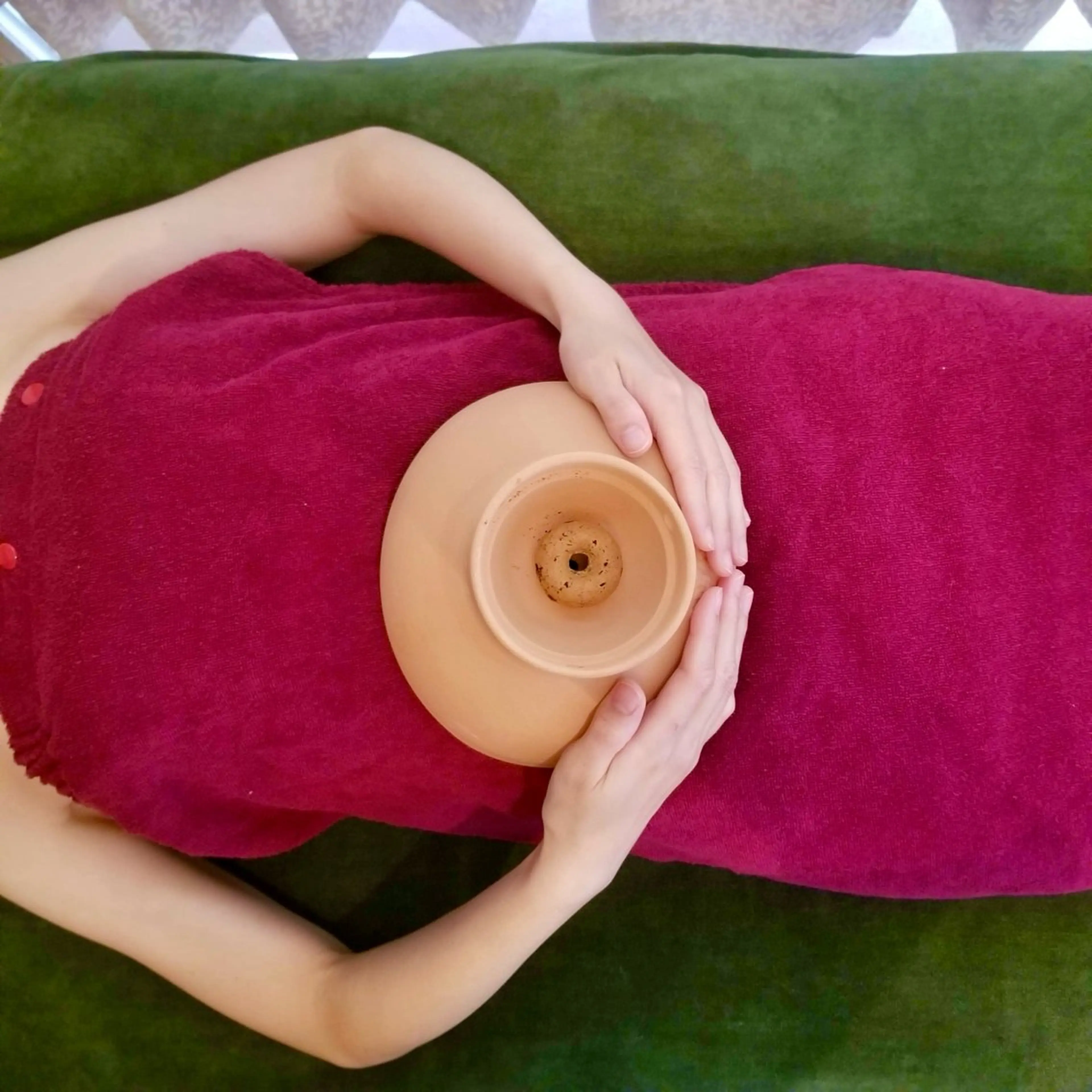 黄土よもぎ蒸し ジュエルプールスのエステ・リラクイメージ