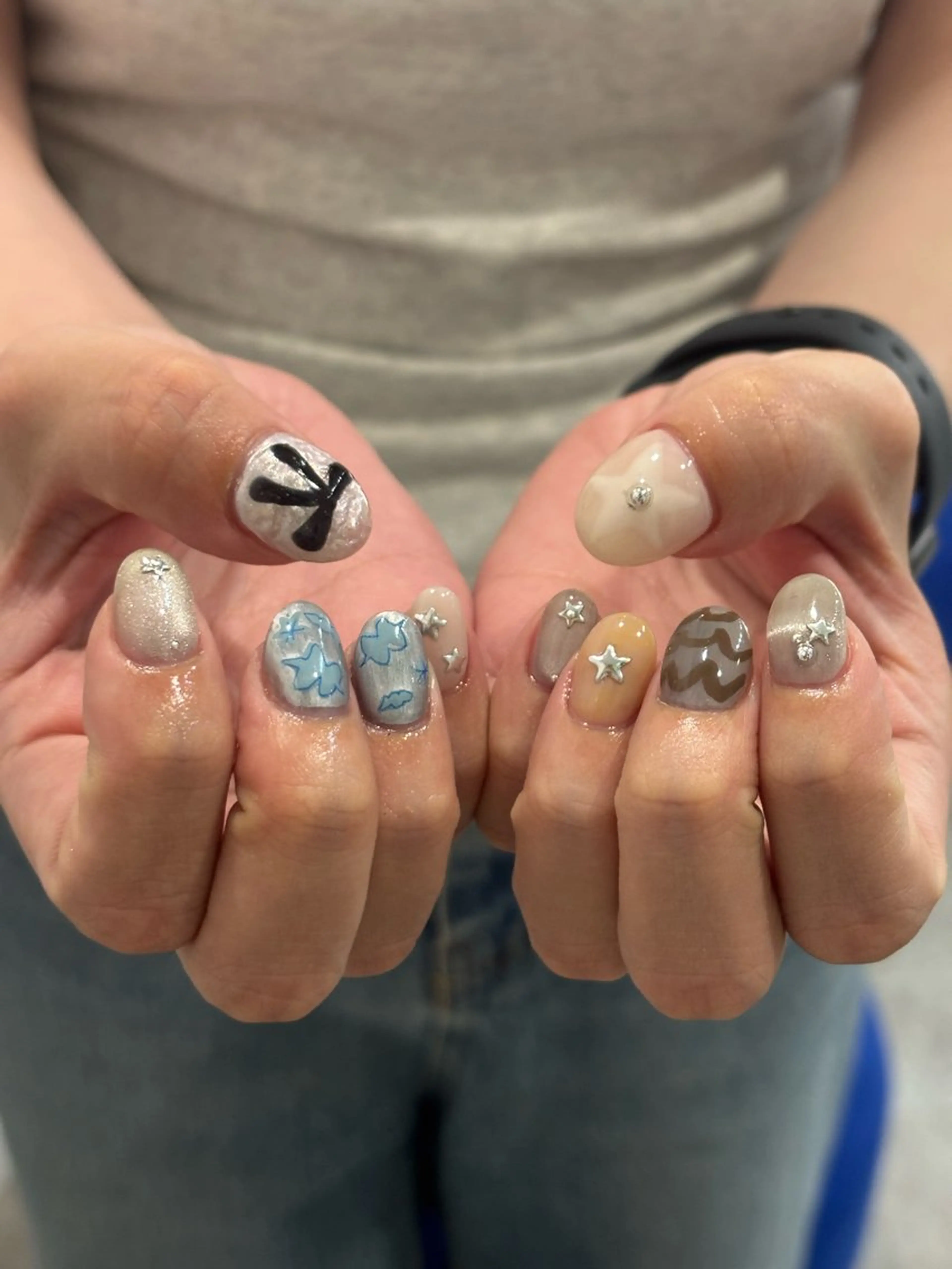 ショート 0203ムニムサン 💙Honokaのネイルデザイン