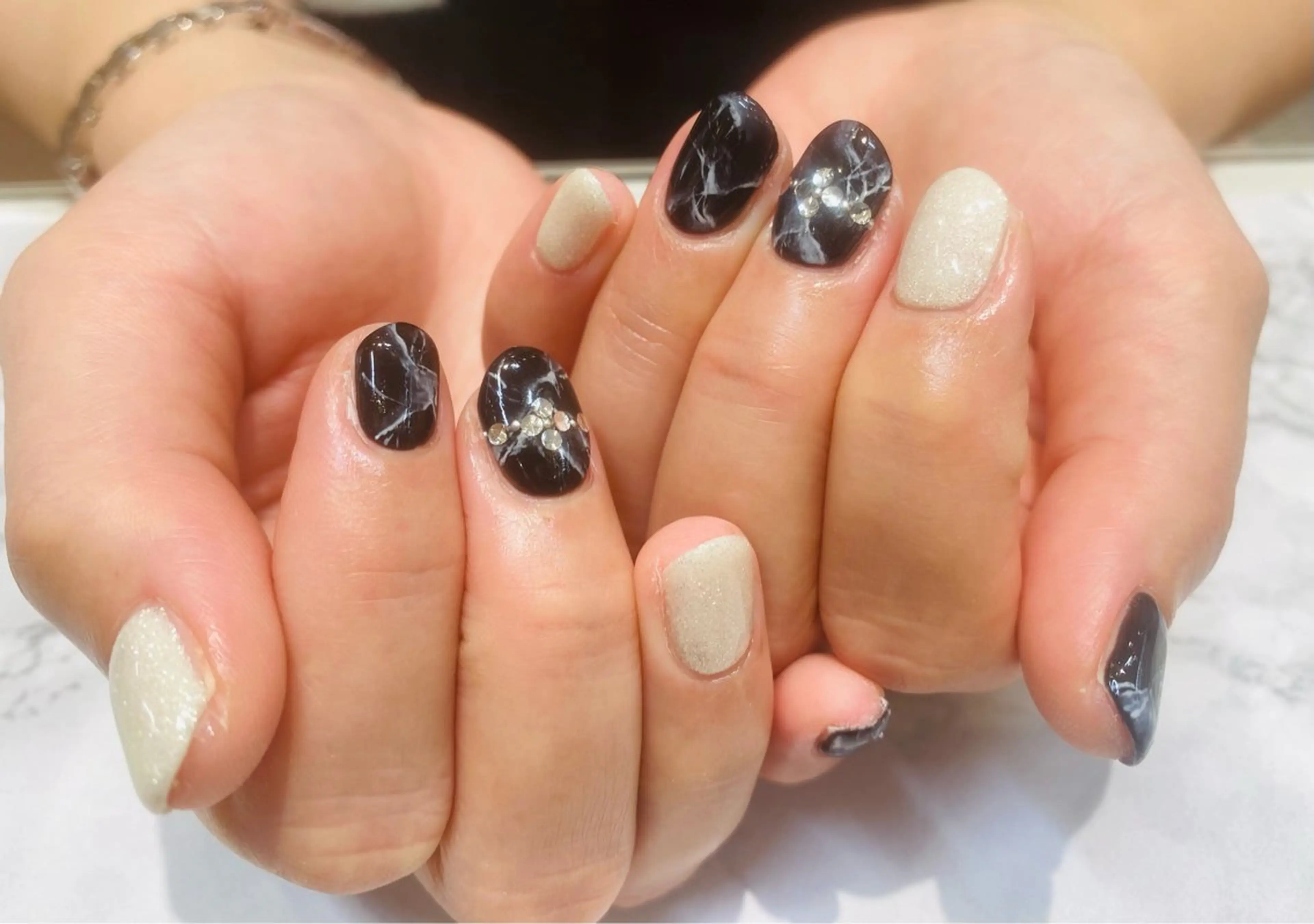 ネイル 持ち込み ハンドネイル ネイルサロン nail_upのネイルデザイン