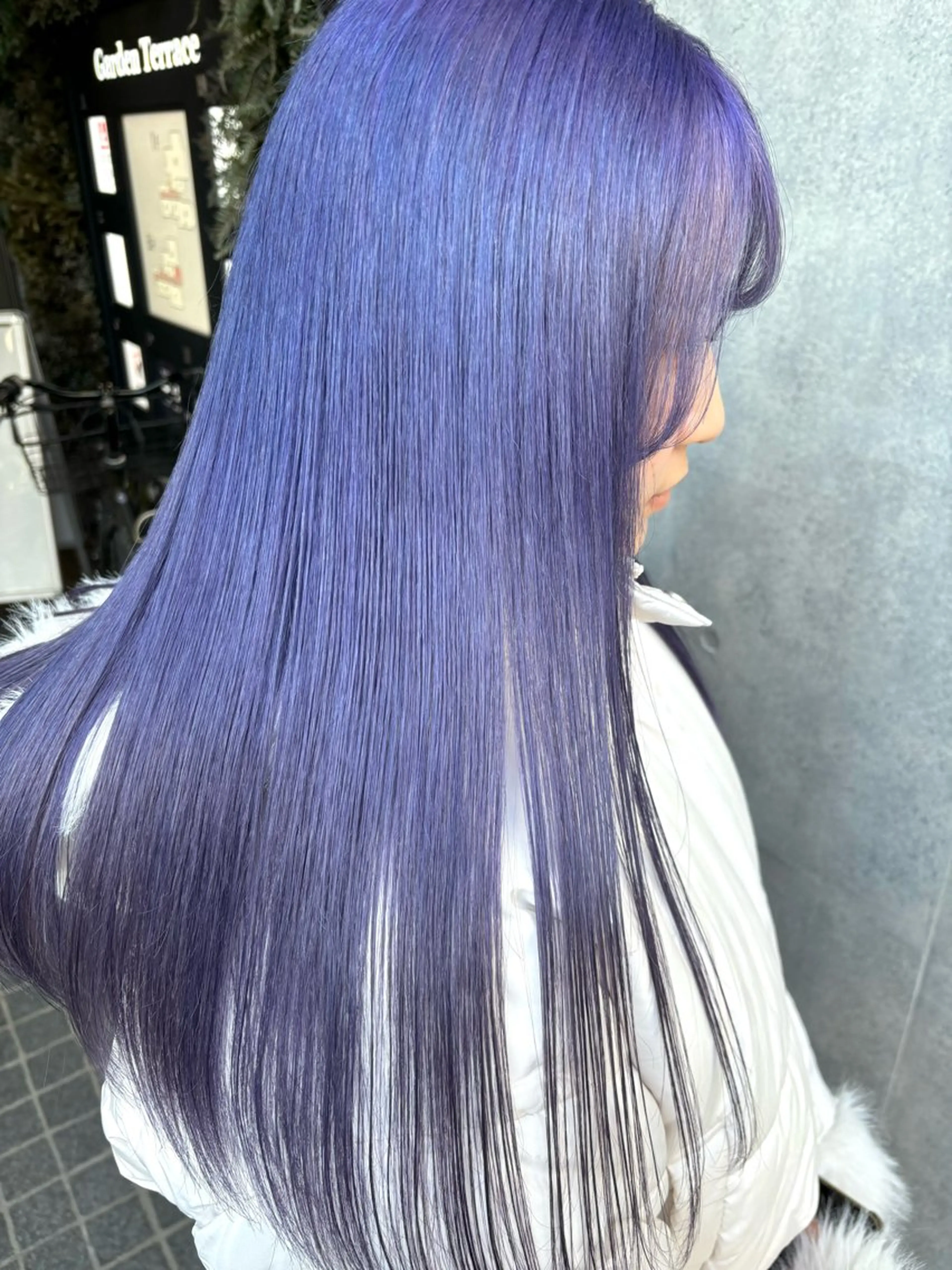 ロング カラー ヘアカラー 一目惚れ艶ハイトーン バンド/しほのヘアスタイル