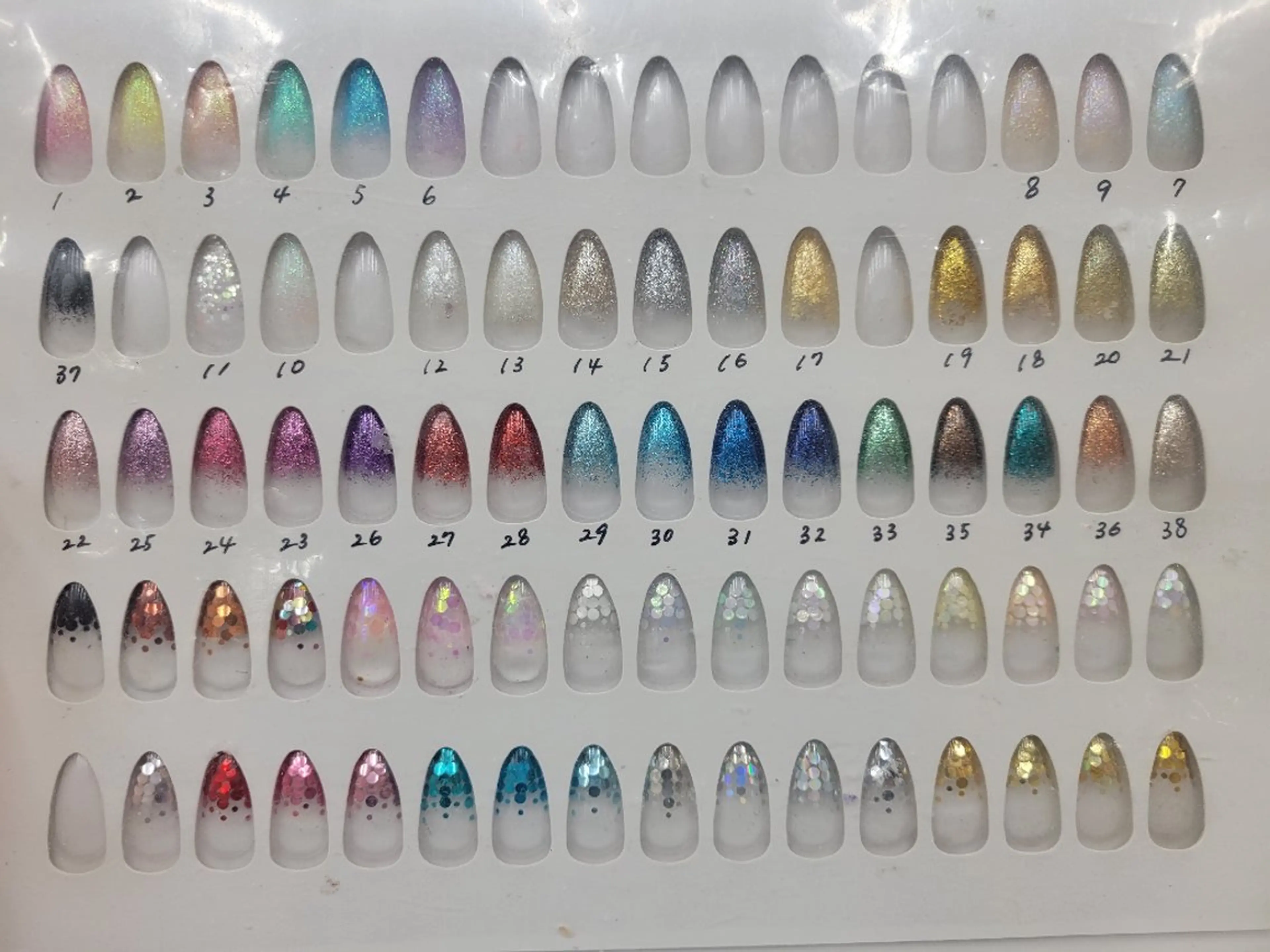 ネイル MAXKELLY KASUMIのネイルデザイン