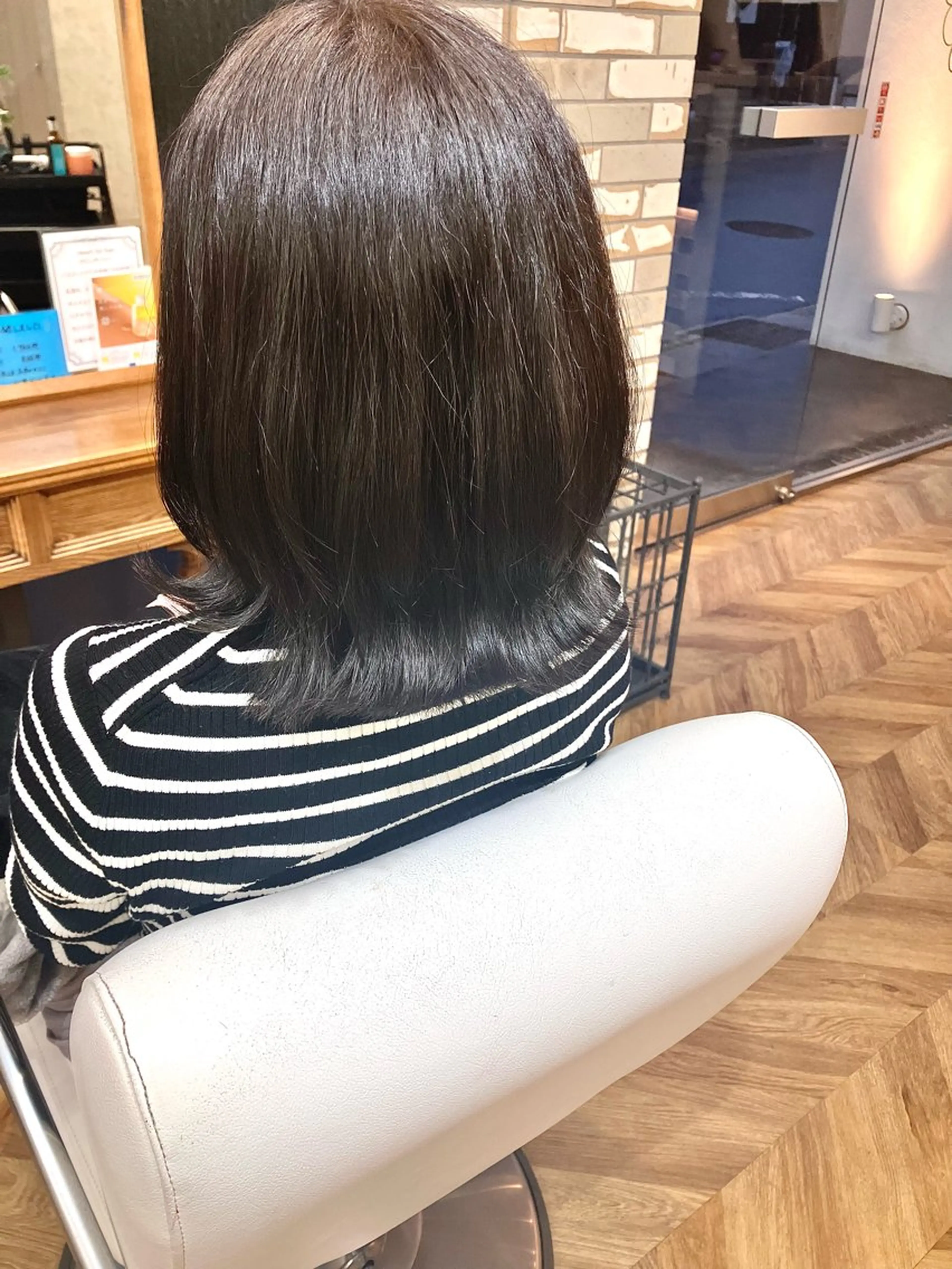 ミディアム カラー 北川 智花のヘアスタイル