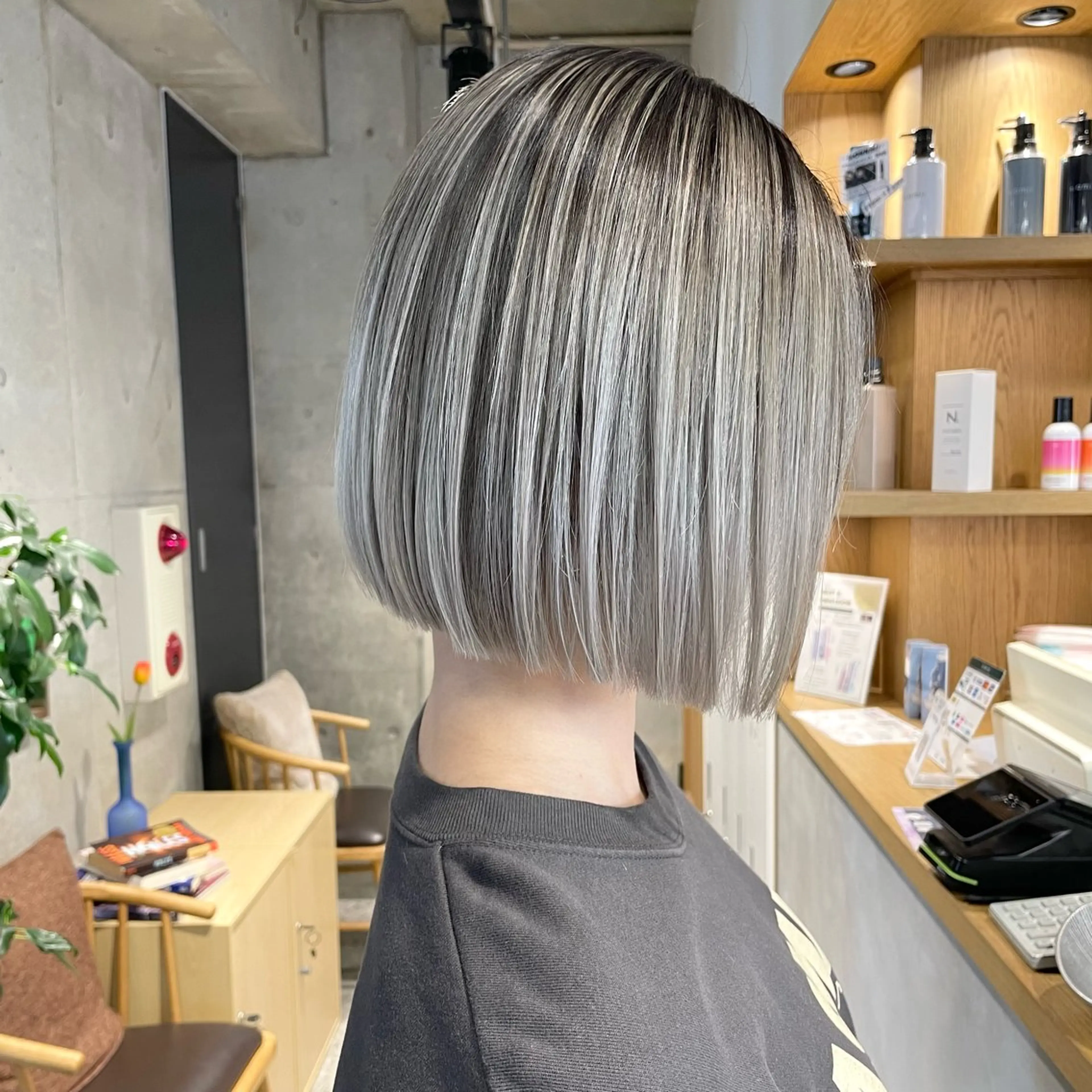 ❤️バレイヤージュ❤️（ケアブリーチ）＋カットの写真