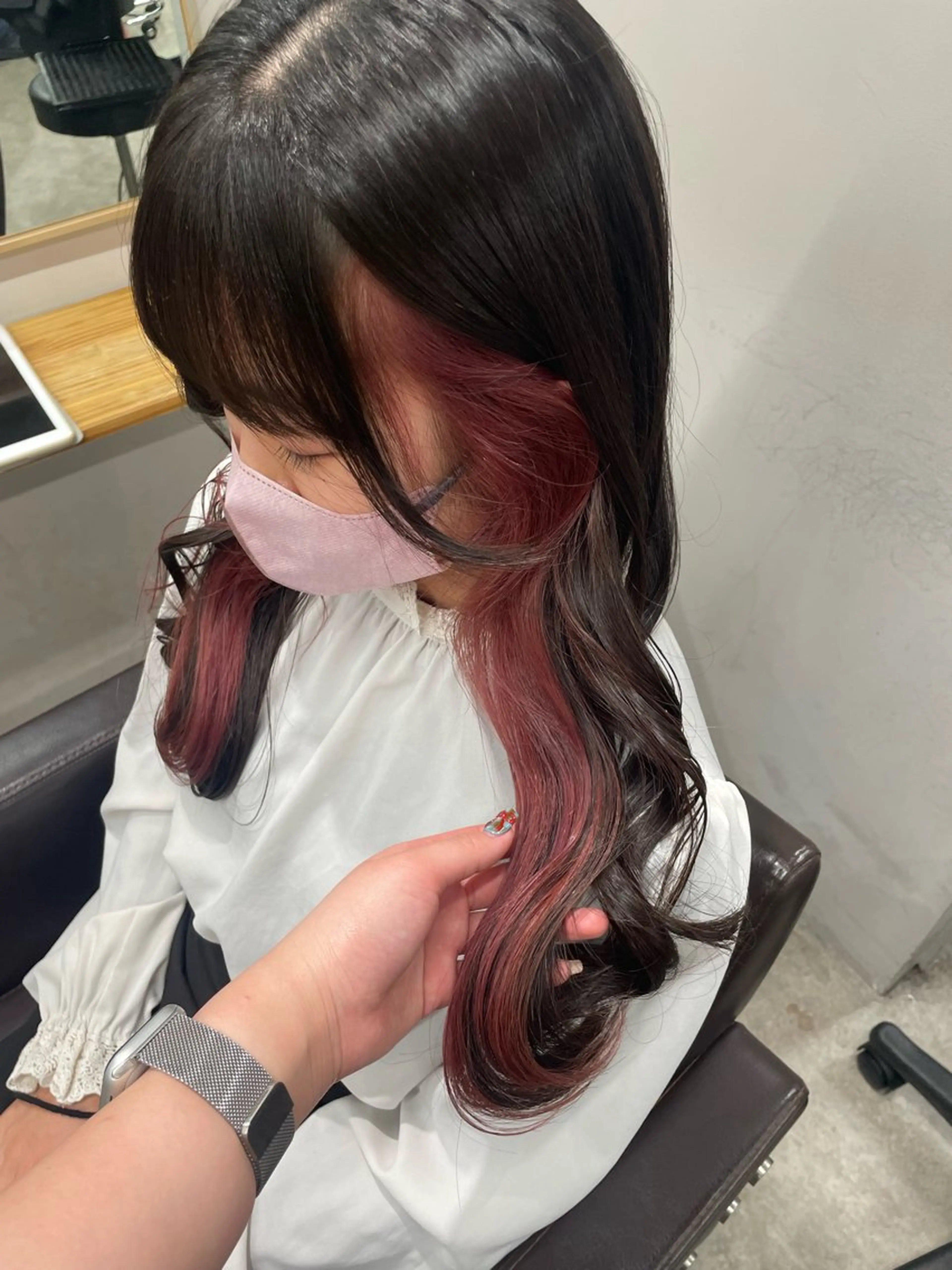 ロング カラー ピンクカラー カット ヘアカラー トリートメント REINA ISHIDOのヘアスタイル