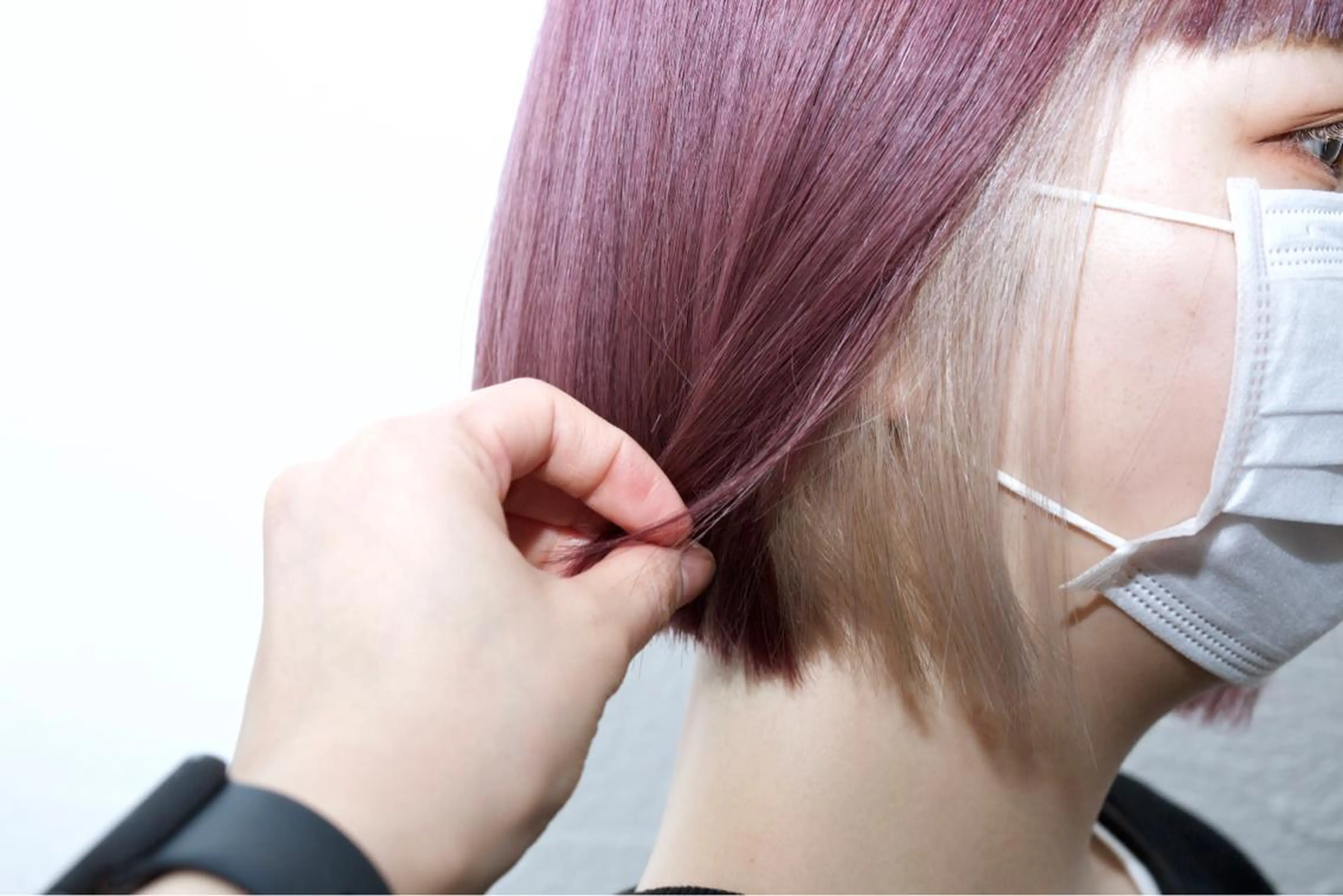 カラー ピンクカラー シルバー 🍑もも 🍑のヘアスタイル