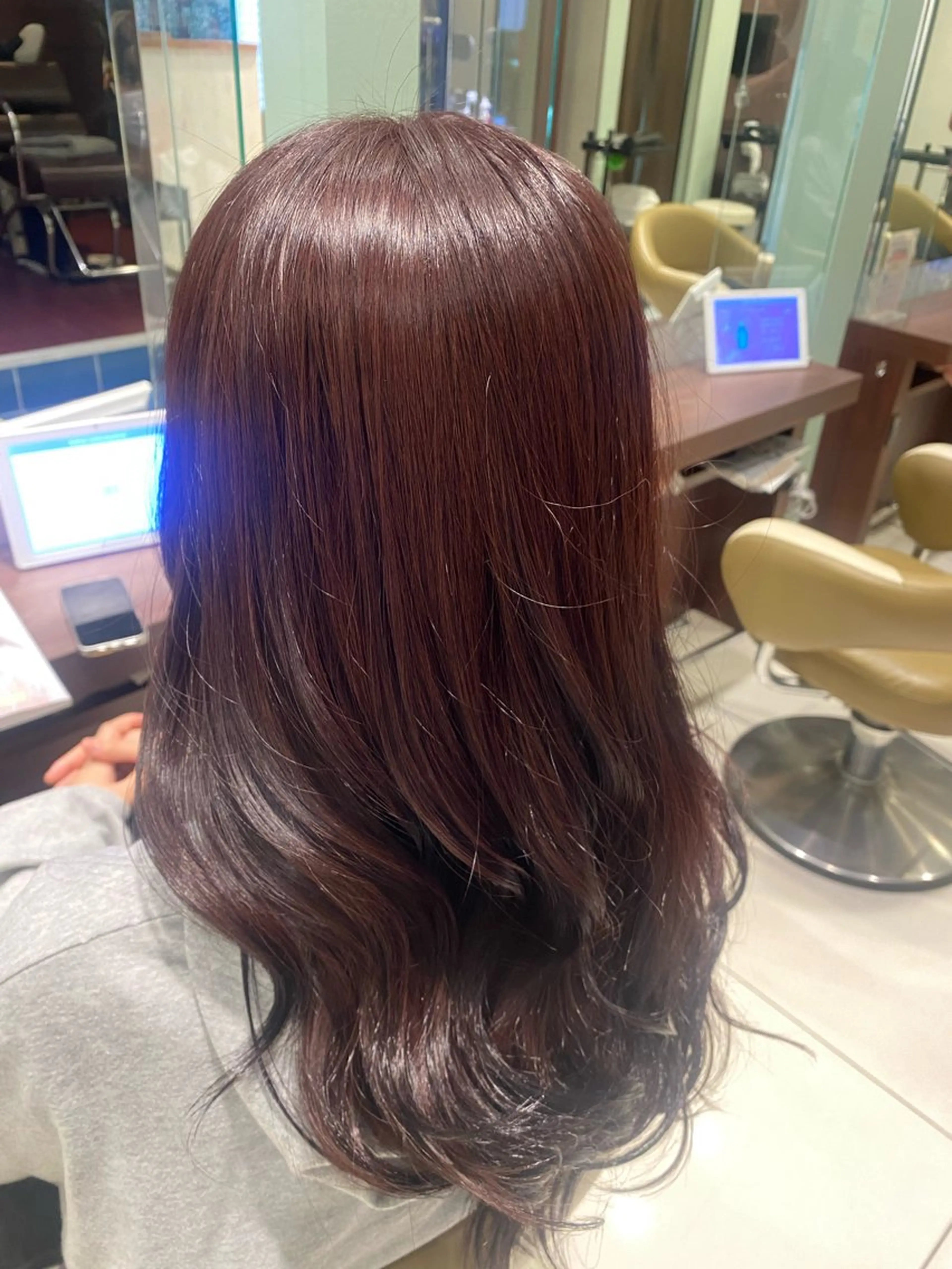 ロング カラー レッドカラー フルカワ ノゾミのヘアスタイル