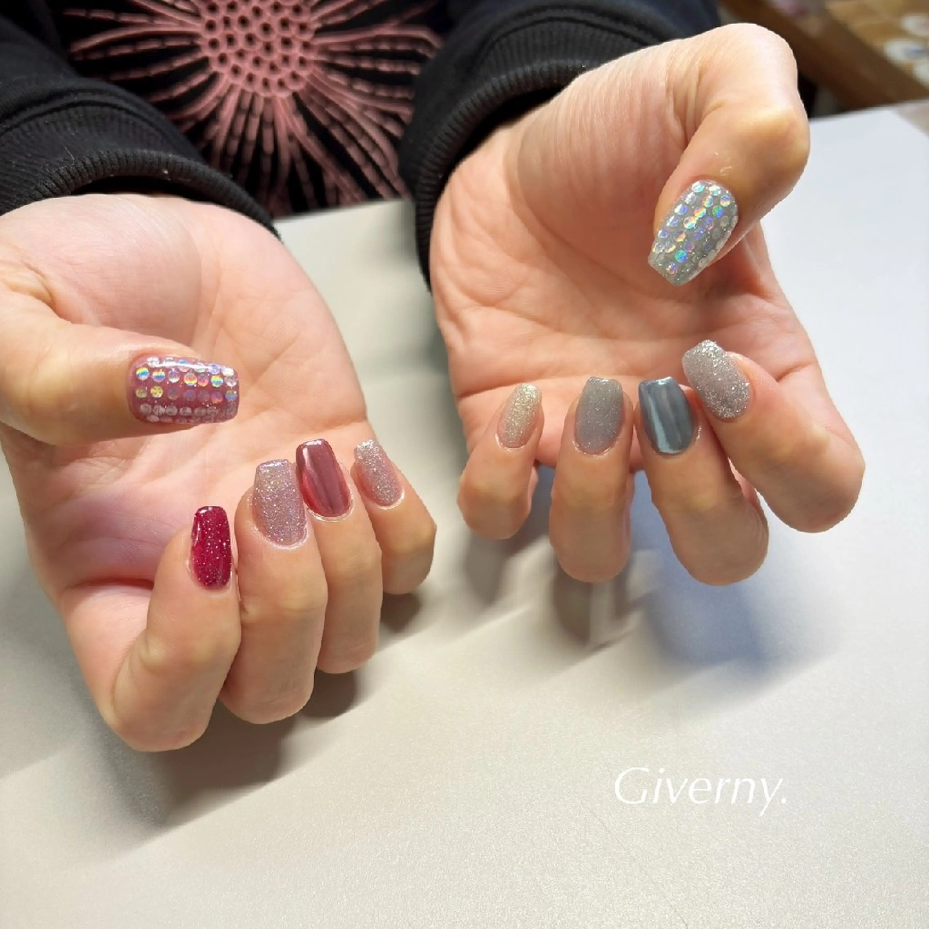 ネイル フラッシュネイル ミラーネイル ハンドネイル Giverny .のネイルデザイン