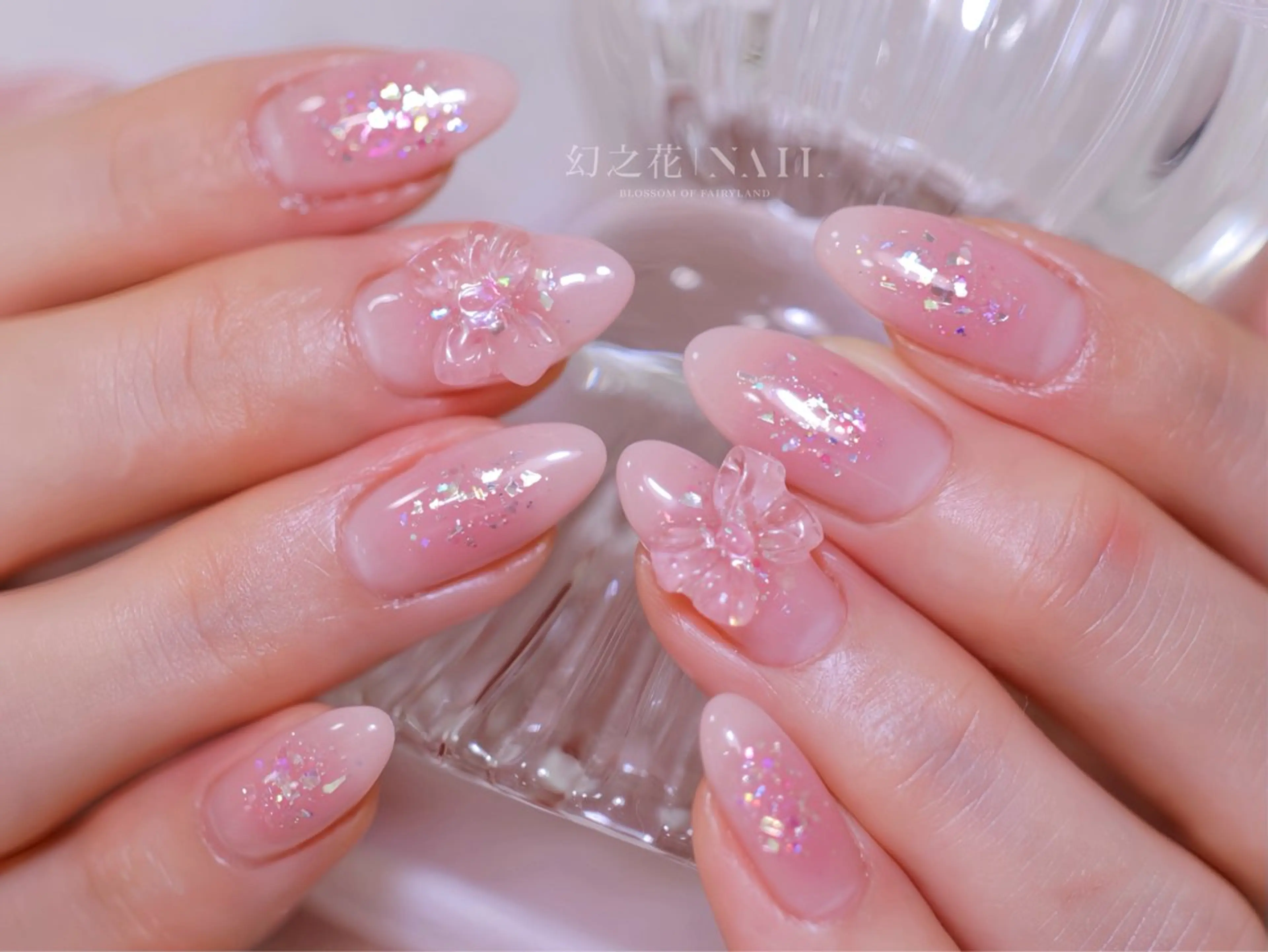 ネイル チークネイル クリアネイル ホログラムネイル ラメ(グリッター) リボン ハンドネイル 幻之花 Nailのネイルデザイン