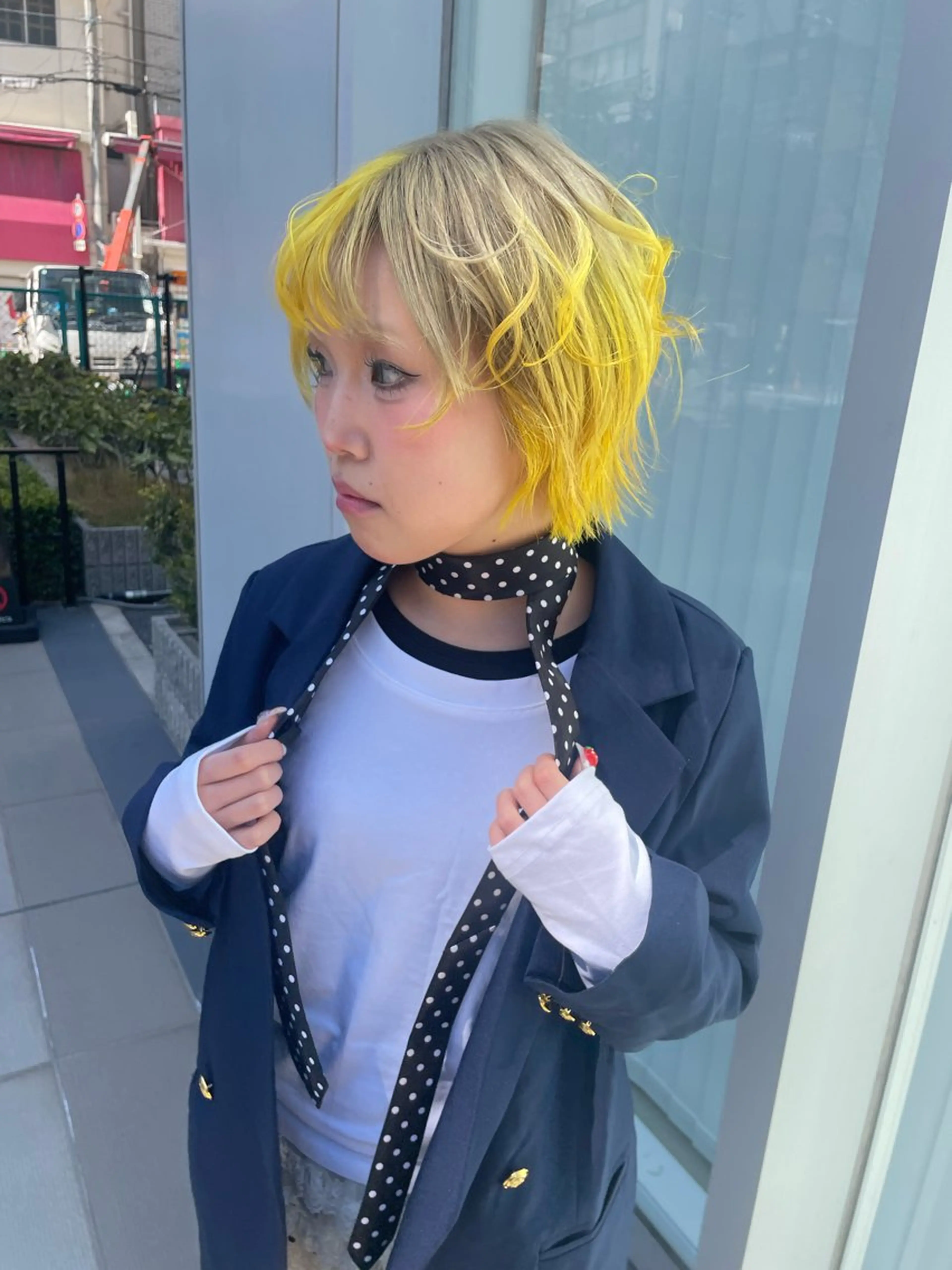 ショート ヘアカラー トリートメント _WHITE 佐伯 碧のヘアスタイル