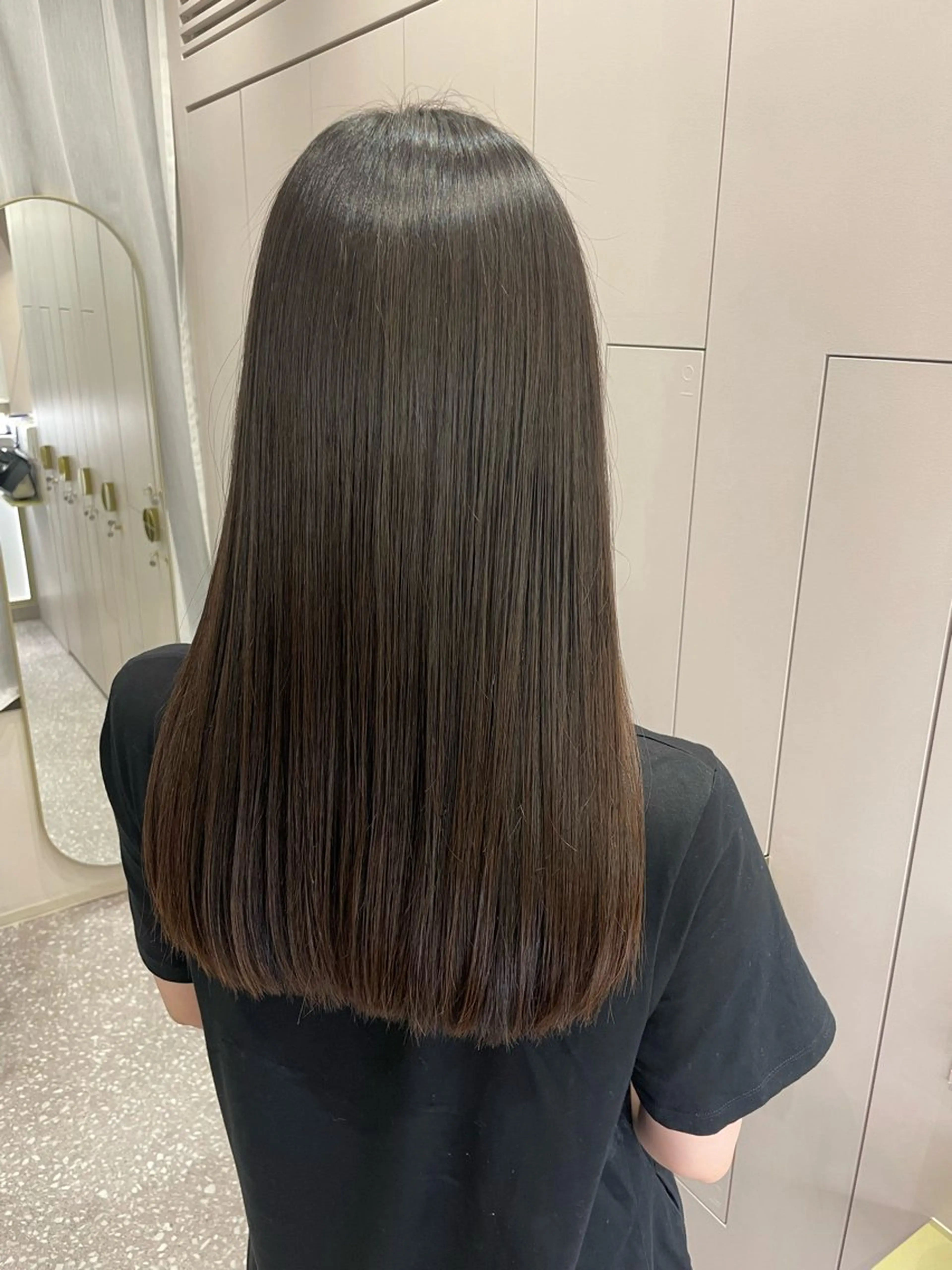 ロング 暖色/オリーブカラー /中村未来🍒🫒のヘアスタイル