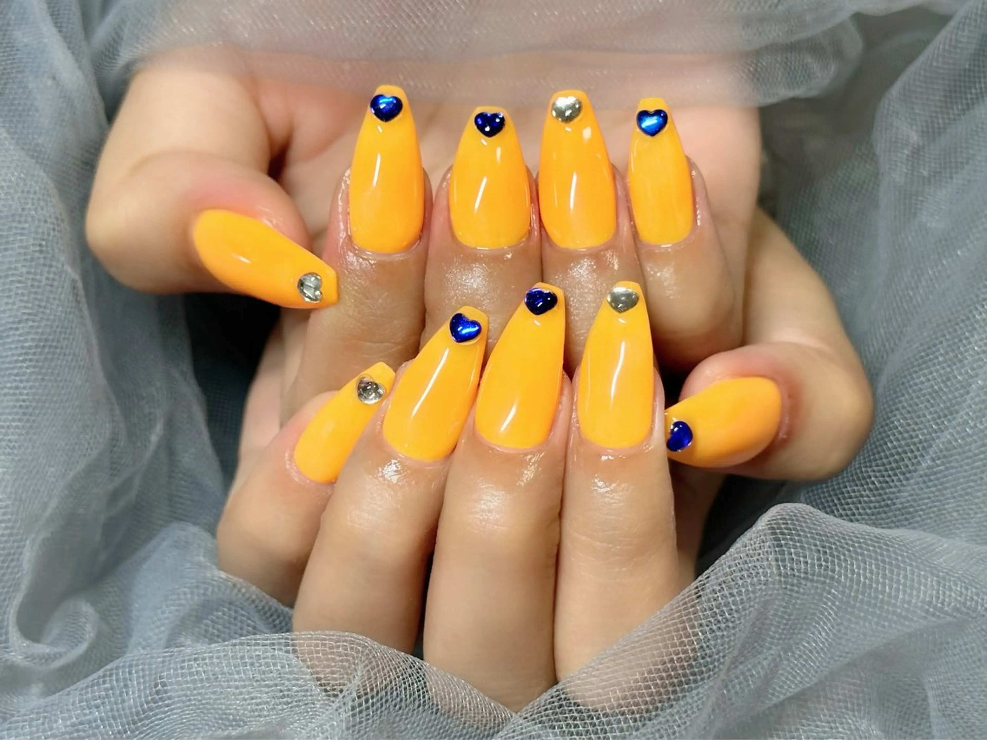 ネイル オレンジ ハンドネイル Nail Salon KURELLYのネイルデザイン