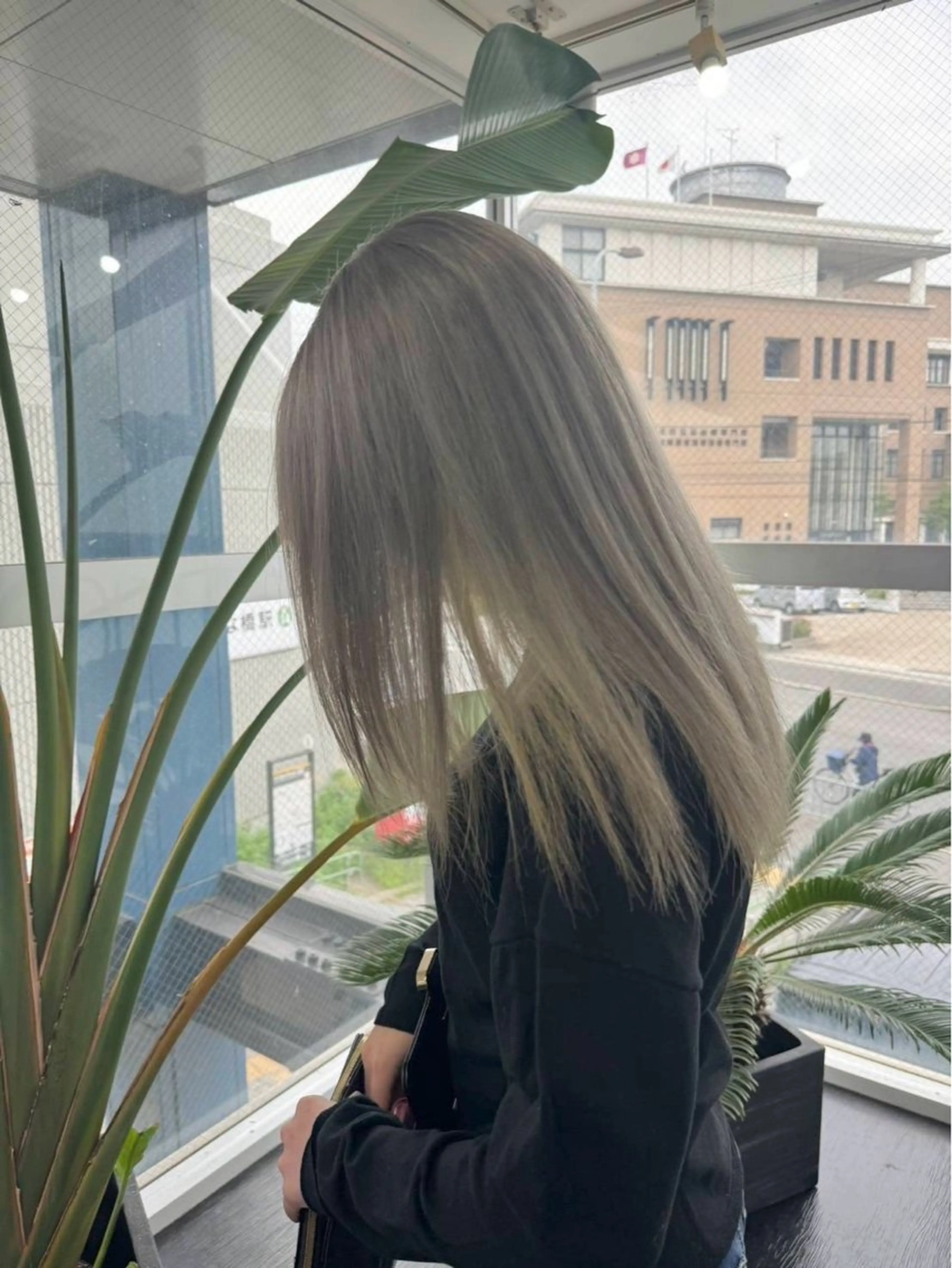 セミロング 桝田 友美のヘアスタイル