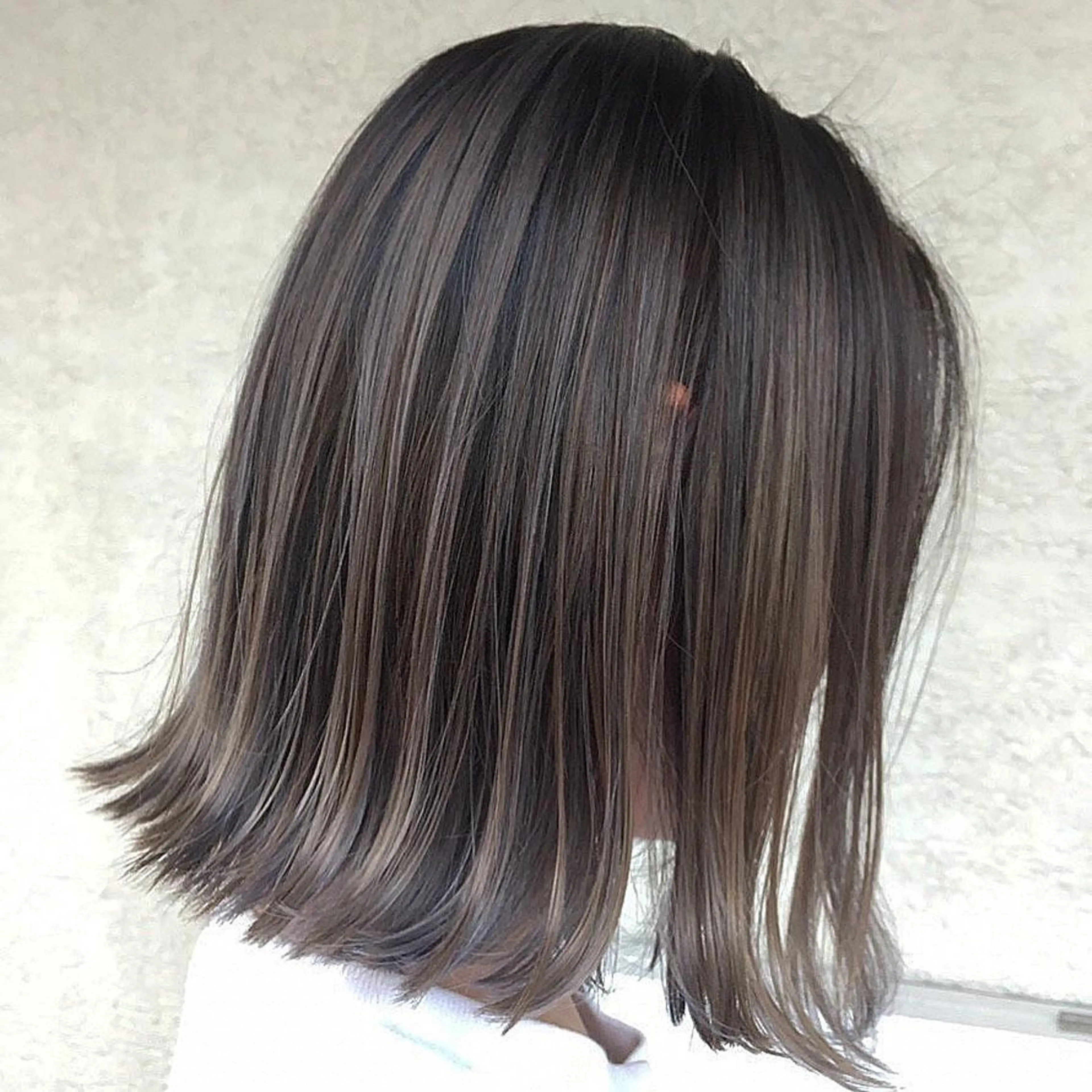 ミディアム カラー カット ヘアカラー トリートメント 艶髪・酸性ストレート フリツのヘアスタイル