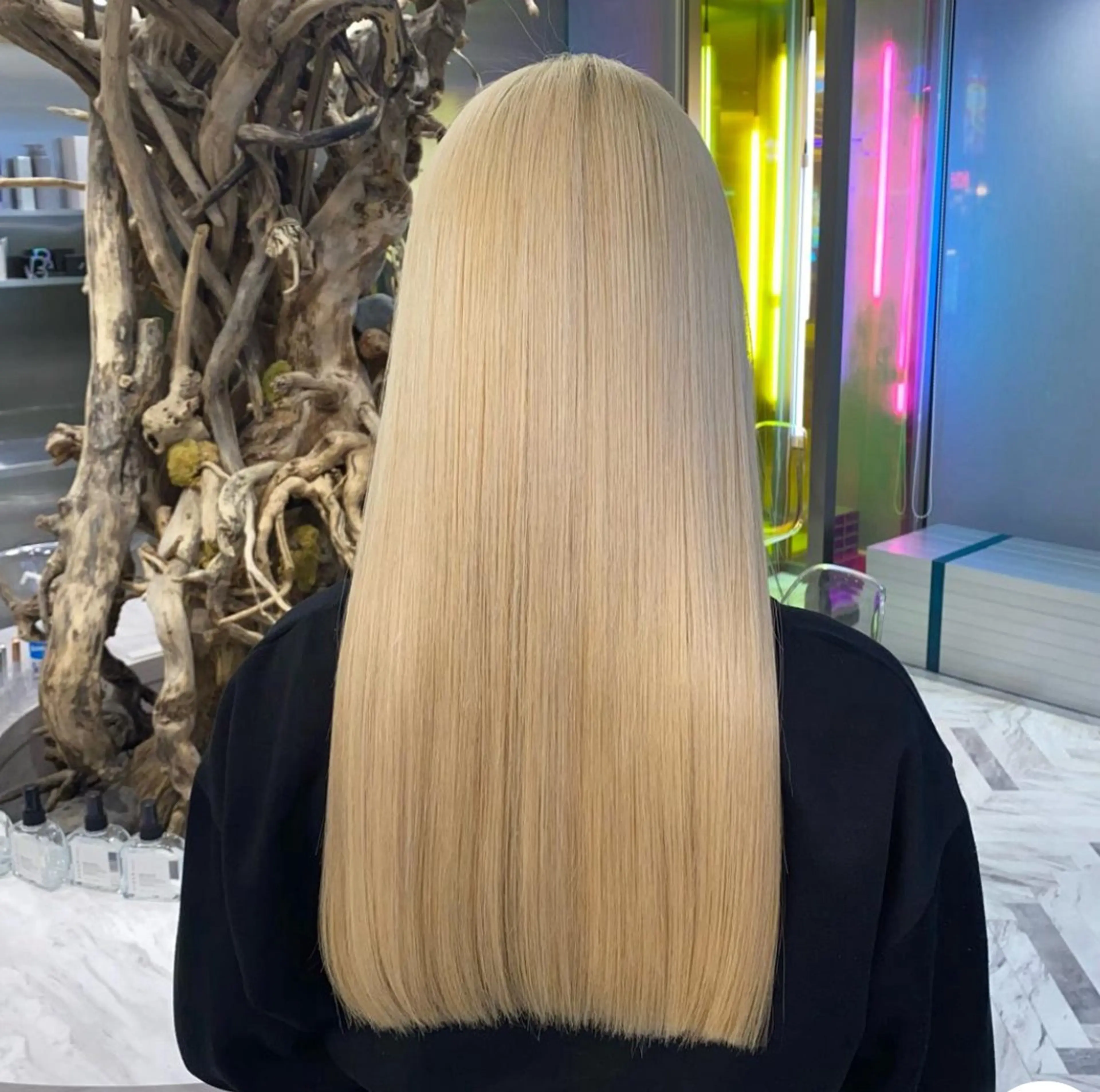 ロング ARISA︎ メンズハイトーンのヘアスタイル